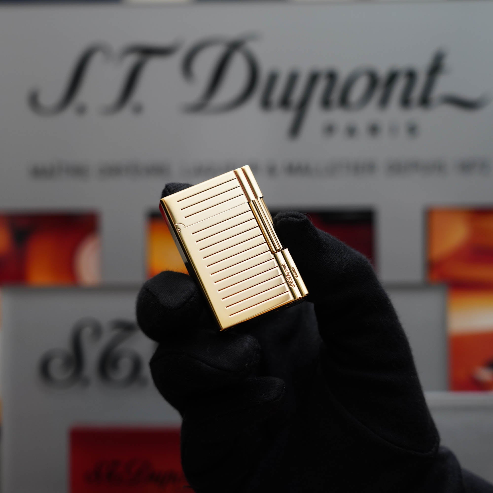 Vintage 1980 S.T. Dupont Rare Gatsby Heavy 24k Gold Finish Lines Pattern Ligne 2 Lighter