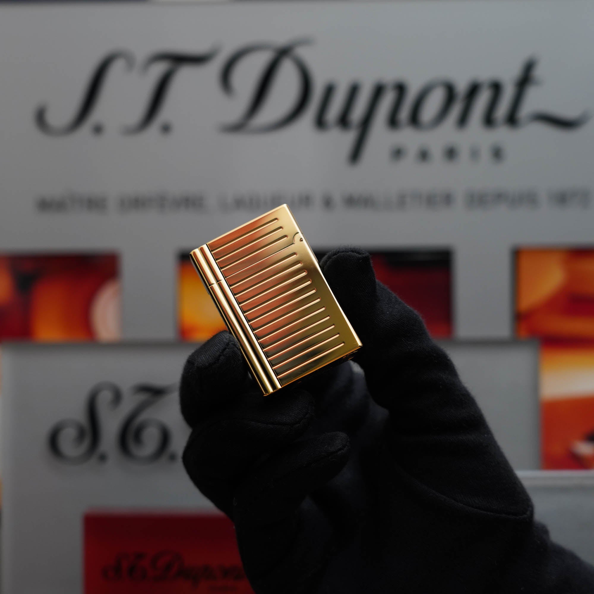 Vintage 1980 S.T. Dupont Rare Gatsby Heavy 24k Gold Finish Lines Pattern Ligne 2 Lighter