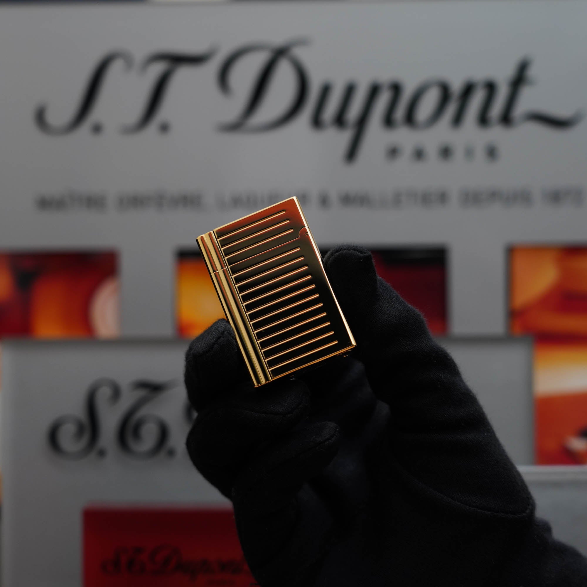 Vintage 1980 S.T. Dupont Rare Gatsby Heavy 24k Gold Finish Lines Pattern Ligne 2 Lighter