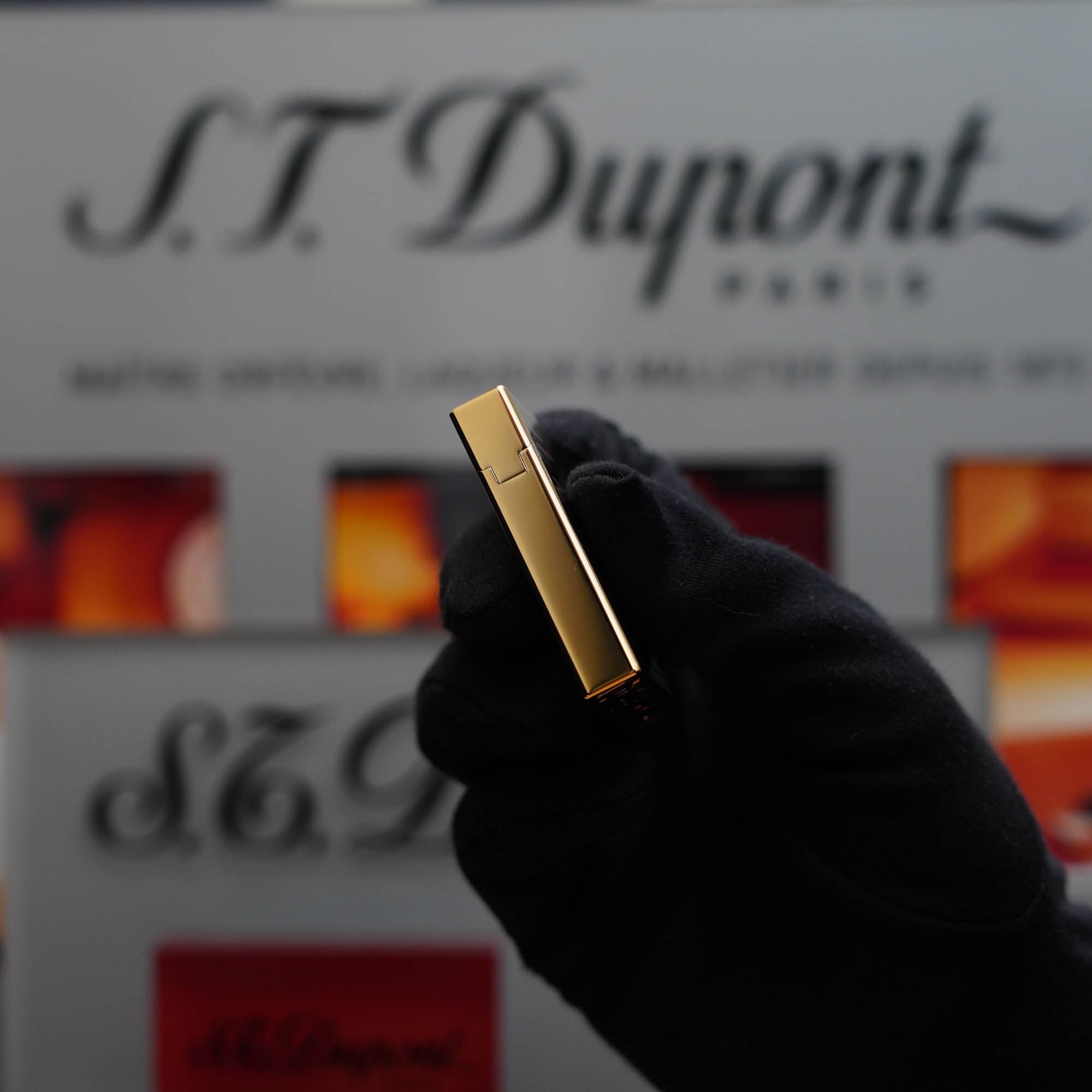 Vintage 1980 S.T. Dupont Rare Gatsby Heavy 24k Gold Finish Lines Pattern Ligne 2 Lighter