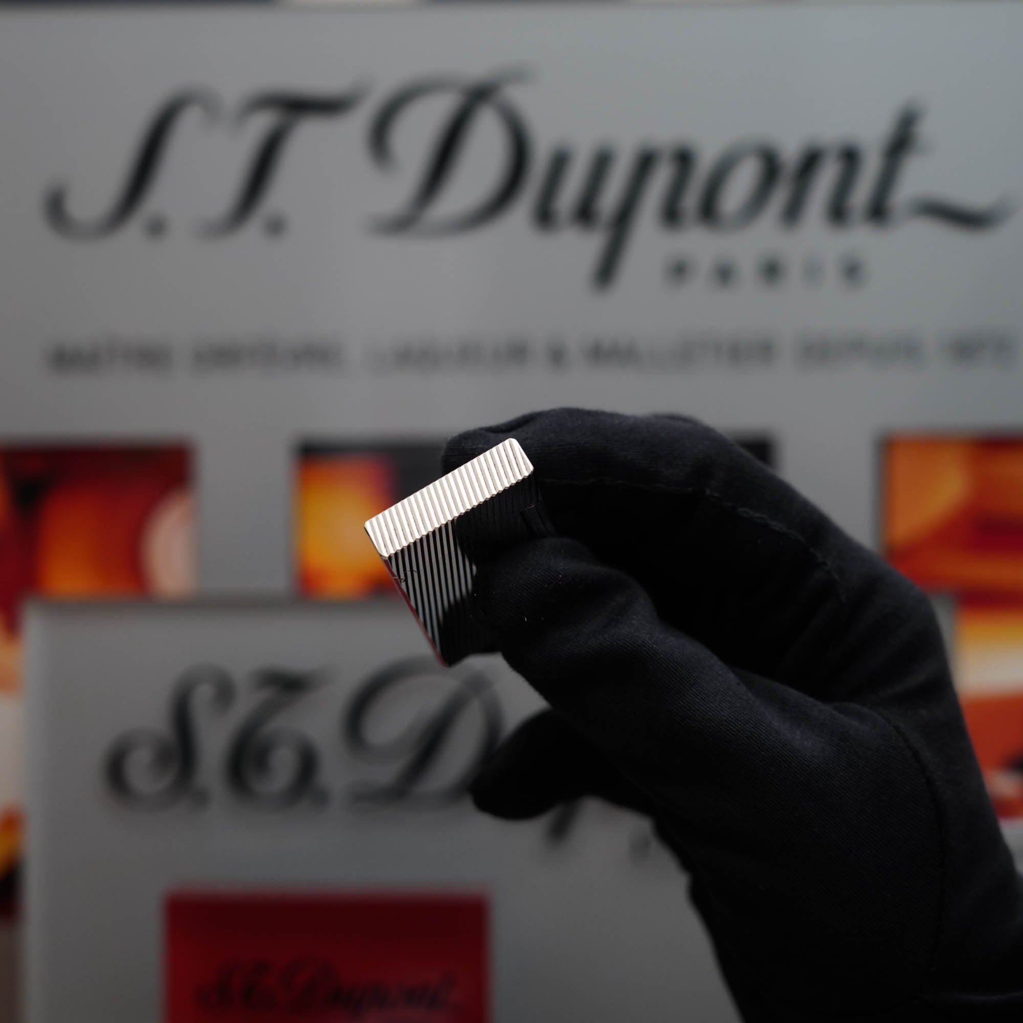 Vintage 1980 S.T. Dupont Silver Finish Vertical Line Ligne 2 LD Lighter