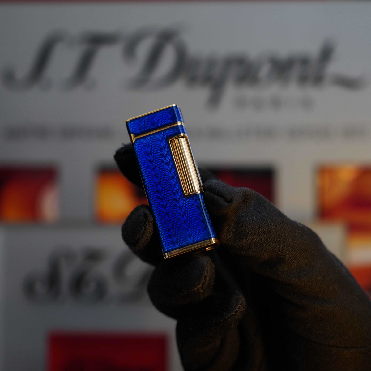 Vintage 1970 Extremely rare Dunhill Rollagas Solid Gold Guilloché Blue Enamel 18k Hallmark Lighter