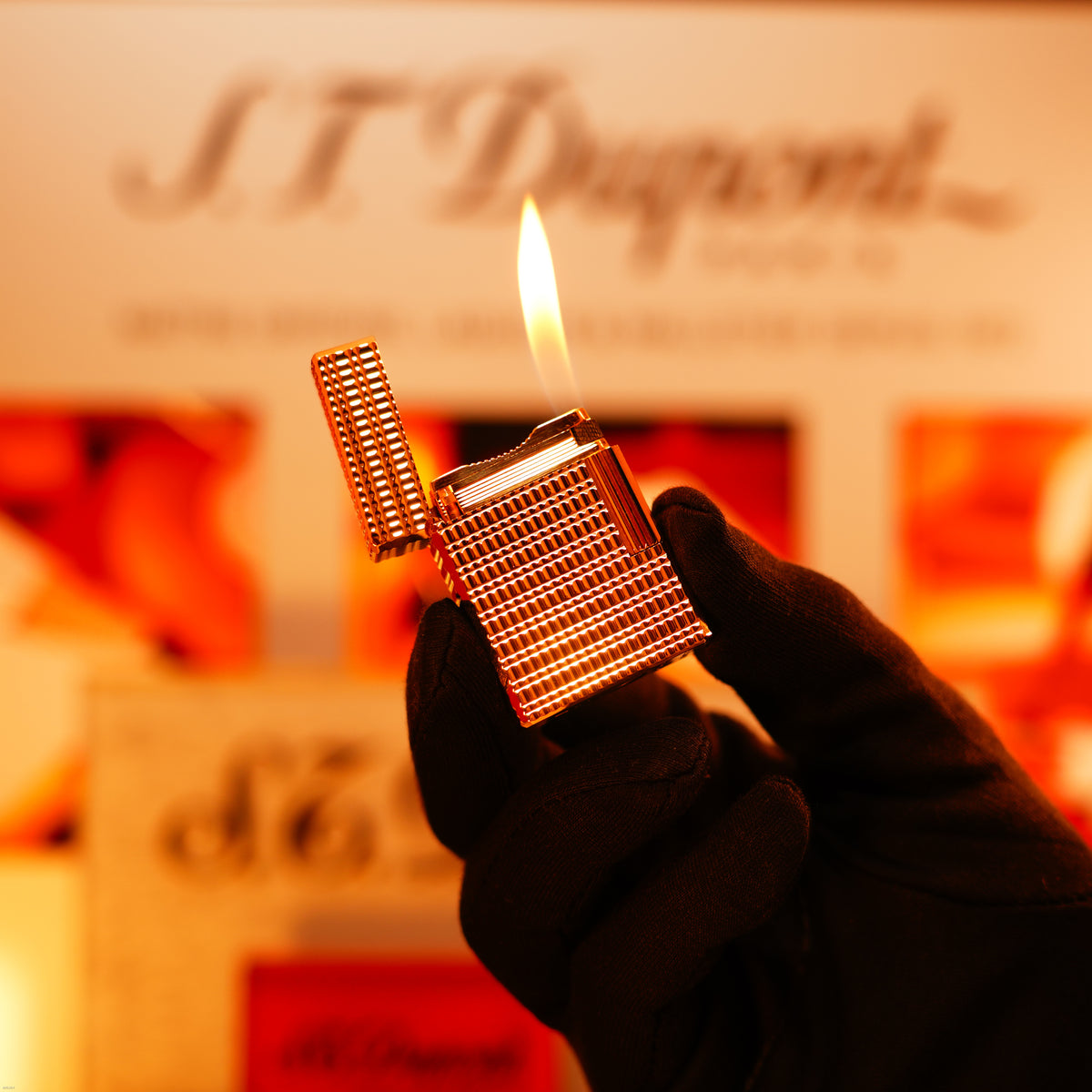 Vintage 1978 S.T. Dupont Ligne 1 Short “Windows Pattern” Lighter – 20‑Micron Gold‑Plated Finish in Near‑Mint Condition, Full Set with Box & Papers