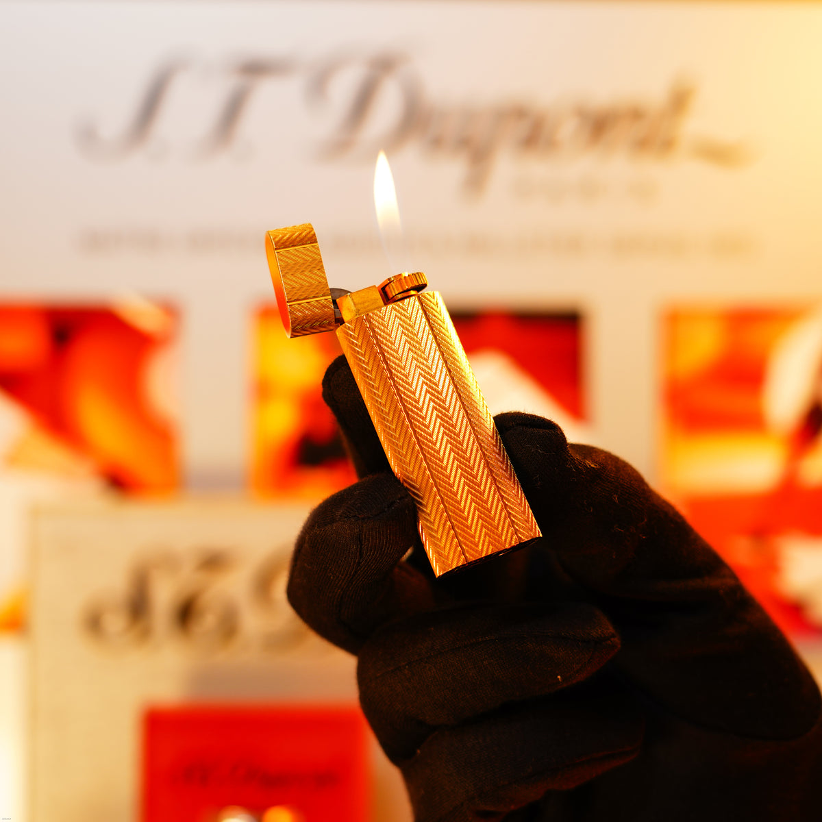 Vintage 1980 Cartier Heavy 24k Gold finish Lighter – Rare 3D Guilloché Pattern, Full Set with Box & Documents