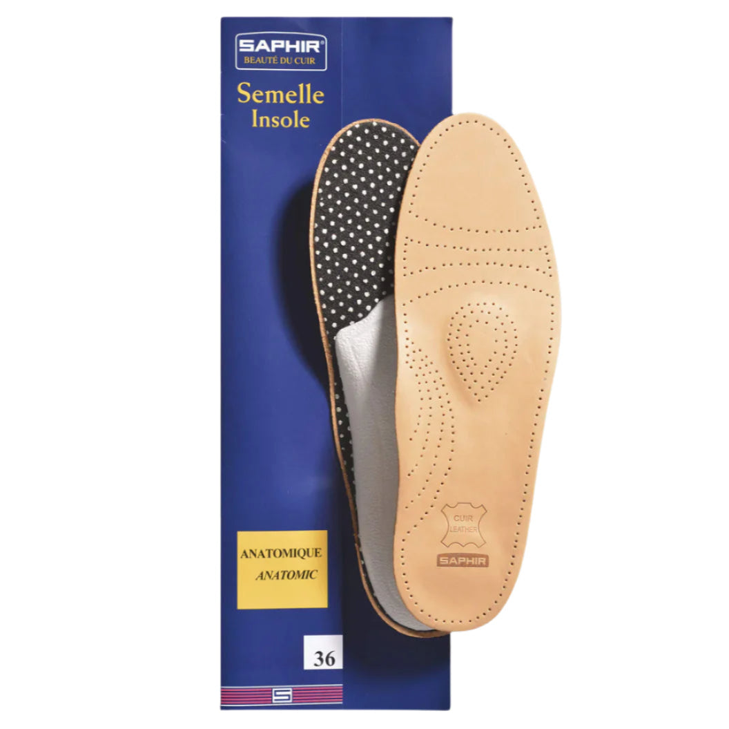 Saphir shoe sole insole packaging with a blue background