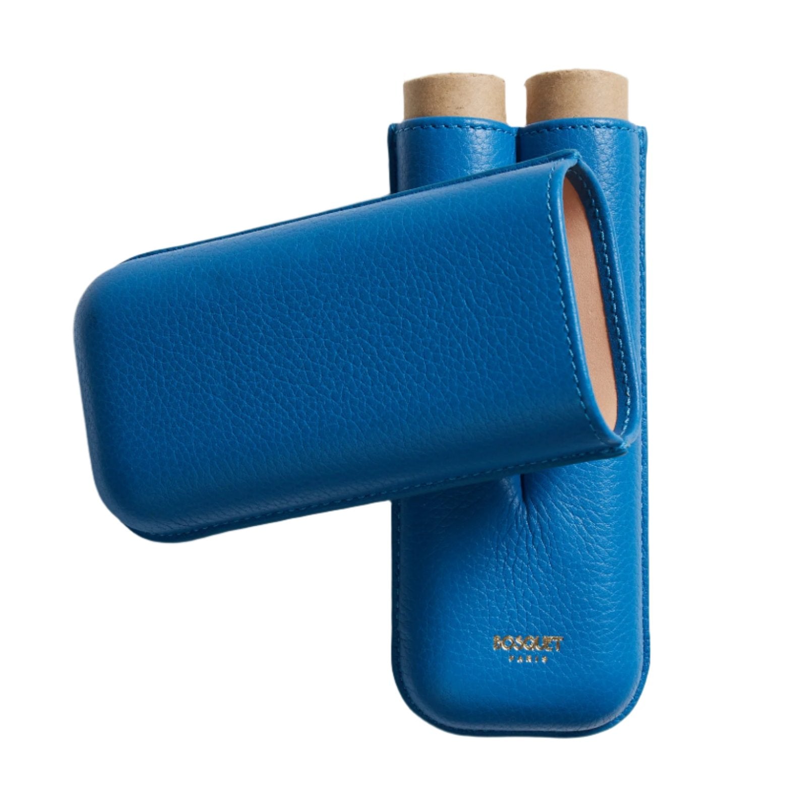 A Bosque Smooth Capri Blue Leather Cigar Case with a blue cover made from French leathers.