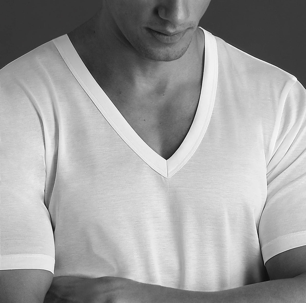 Bresciani 100% Sea Island Cotton White XL Knitted V-Neck T-shirt