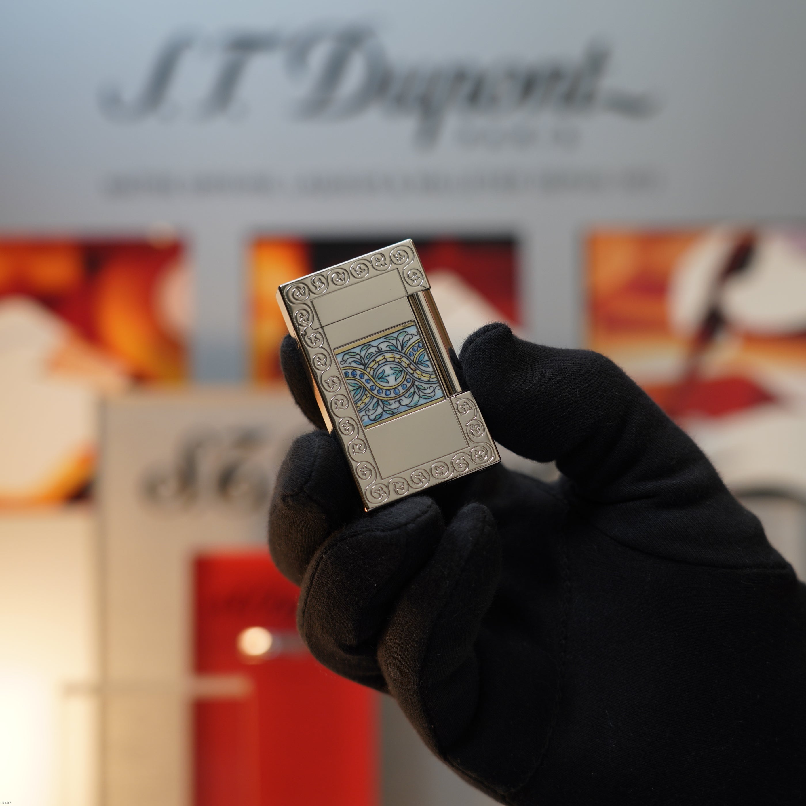Vintage 2005 S.T. Dupont Trinacria Sicilian Mosaic Ceramic Floral Arabeque Limited to 295 Palladium Large Ligne 2 Lighter No.221/295 Clink Sound