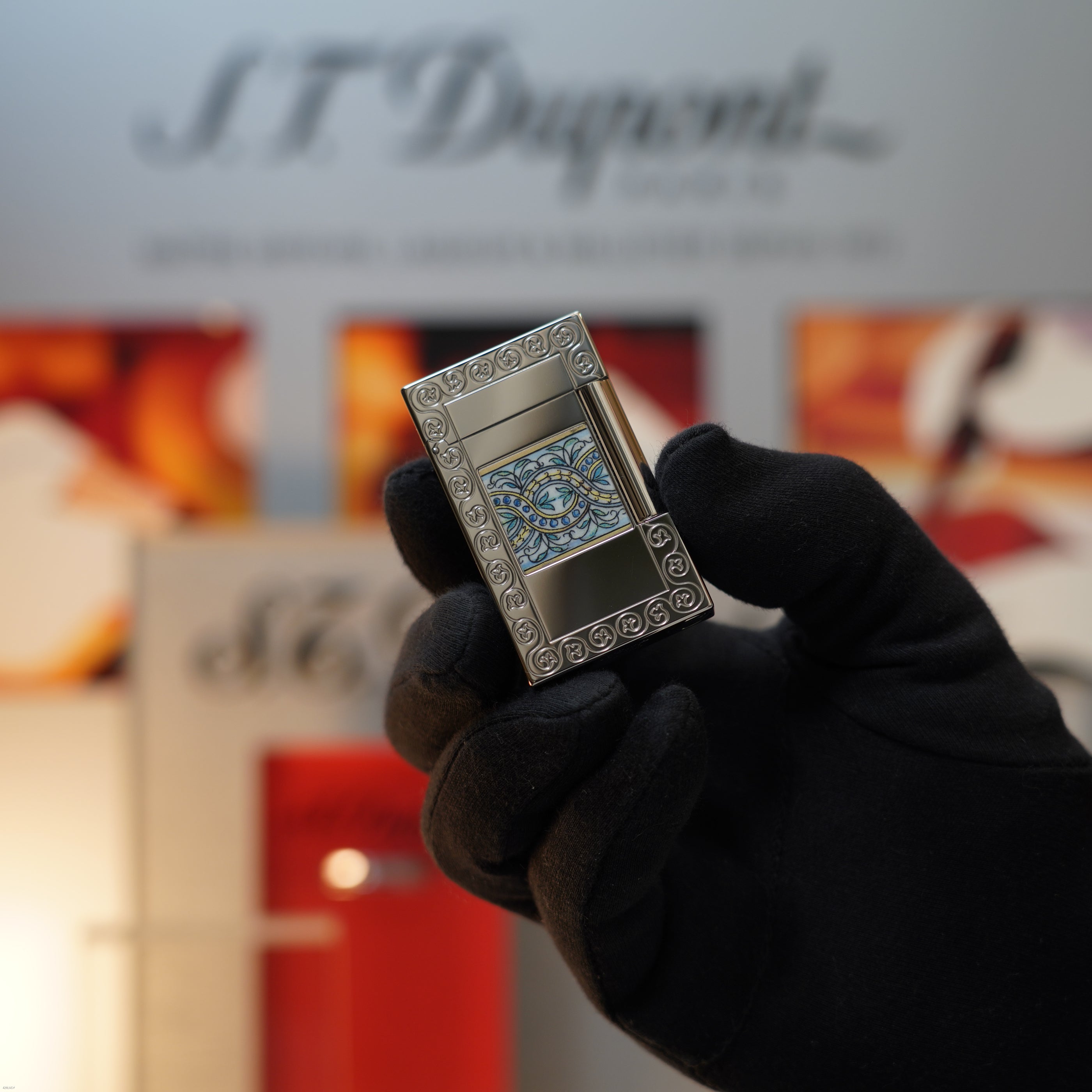 Vintage 2005 S.T. Dupont Trinacria Sicilian Mosaic Ceramic Floral Arabeque Limited to 295 Palladium Large Ligne 2 Lighter No.221/295 Clink Sound
