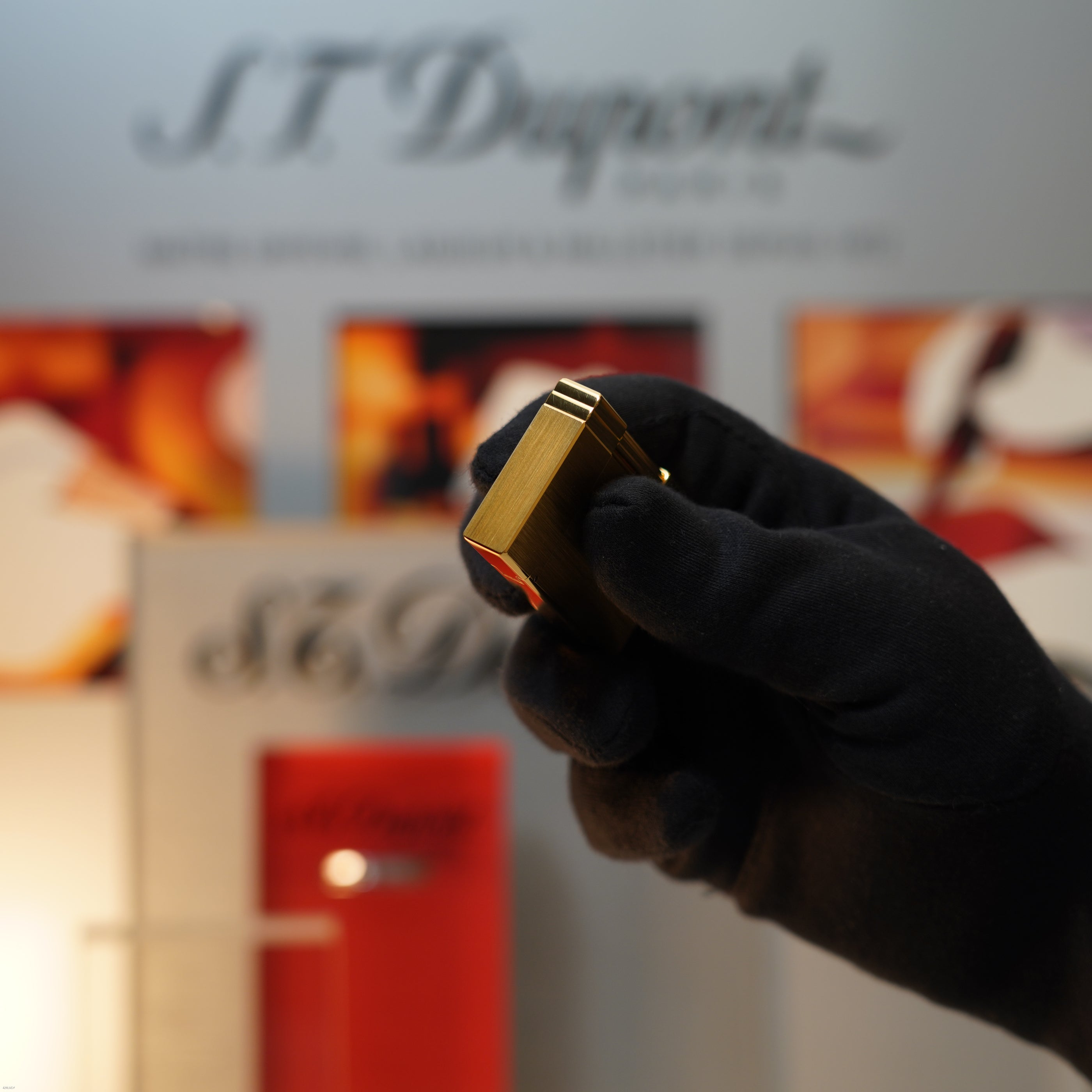 Vintage 1989 S.T. Dupont Gatsby Gold Brushed Heavy 24k Gold Finish Ligne 2 Lighter Clink Sound