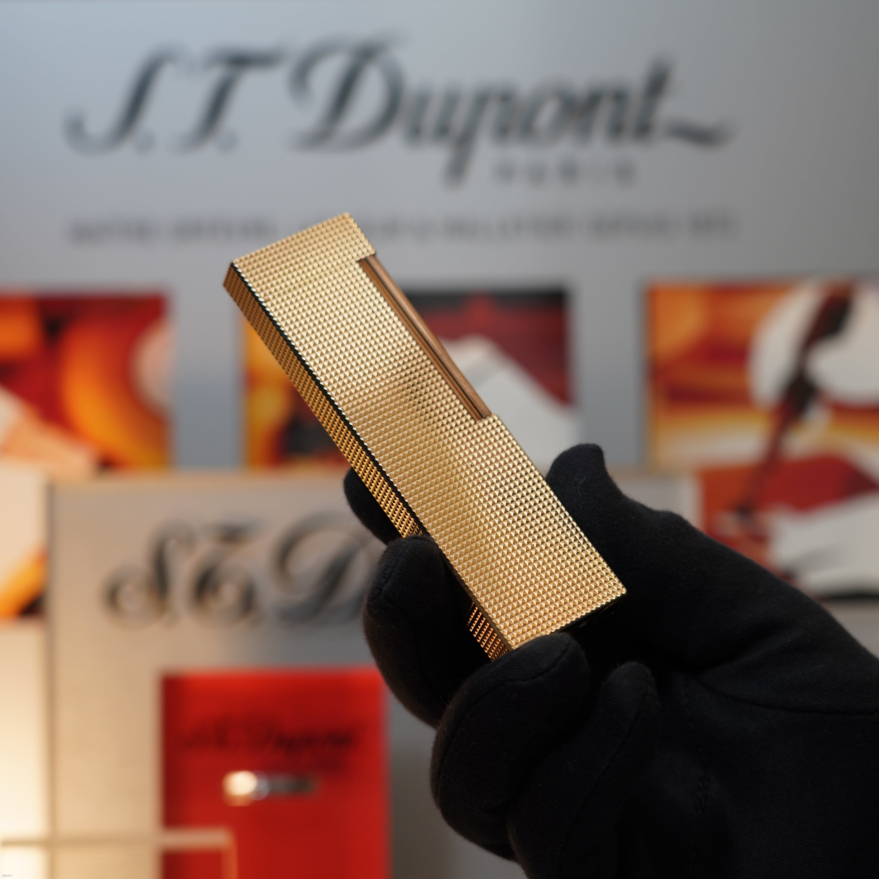 Vintage November 1978 S.T. Dupont Rare Large Table Lighter Heavy 24k Gold Diamond Pattern Ligne 2 Clink Sound
