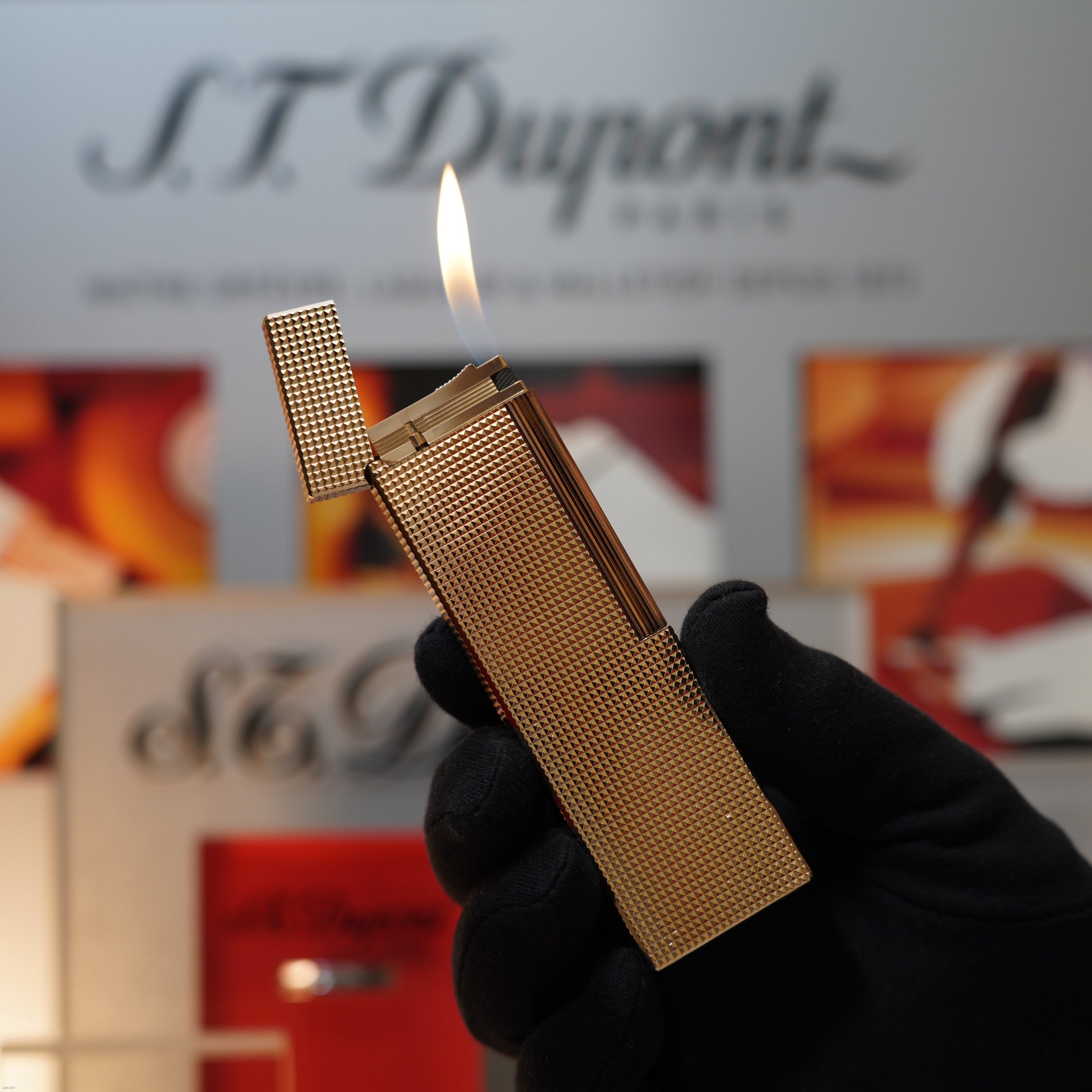Vintage November 1978 S.T. Dupont Rare Large Table Lighter Heavy 24k Gold Diamond Pattern Ligne 2 Clink Sound