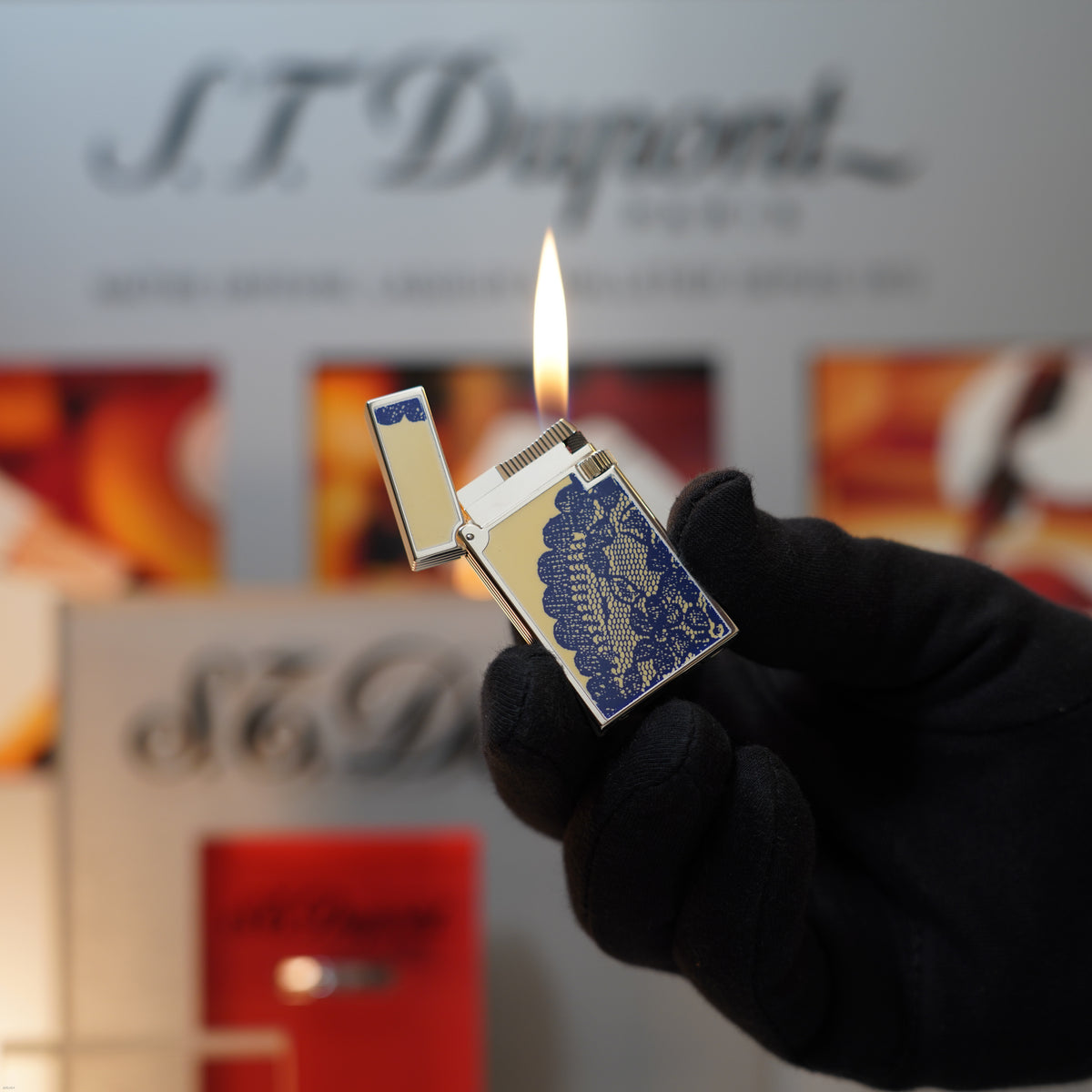 Vintage March 1996 S.T. Dupont “Fantasia” Limited Edition Heavy Platinum Blue‑White yellow Lace Motif Natural Lacquer Lighter