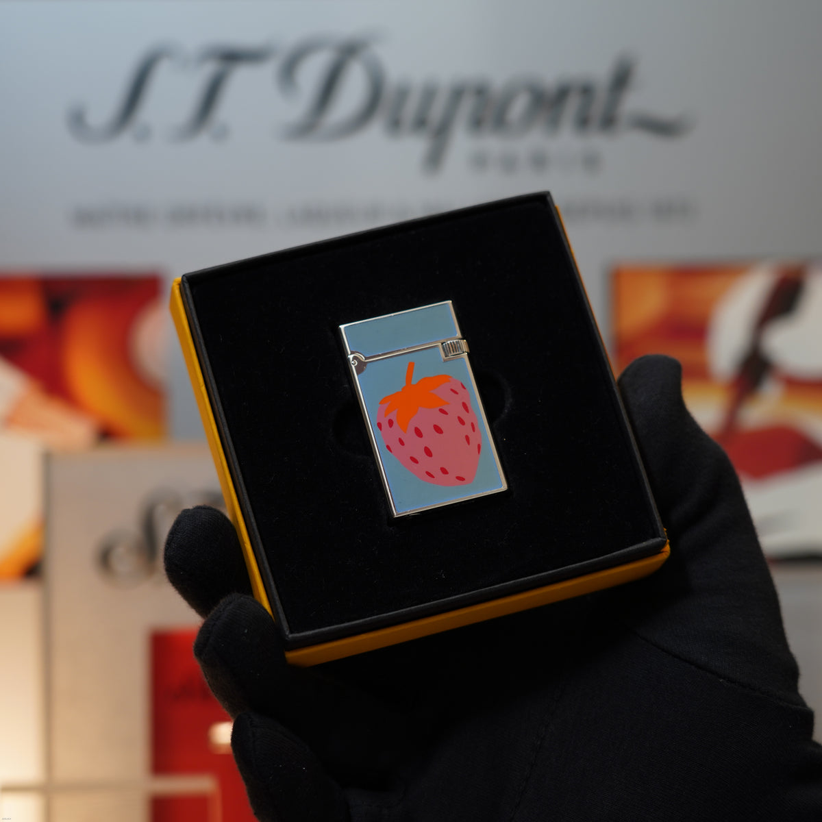 Vintage March 1996 S.T. Dupont “Fantasia” Limited Edition Heavy Platinum Pop Art Rare Strawberry Natural Lacquer Lighter