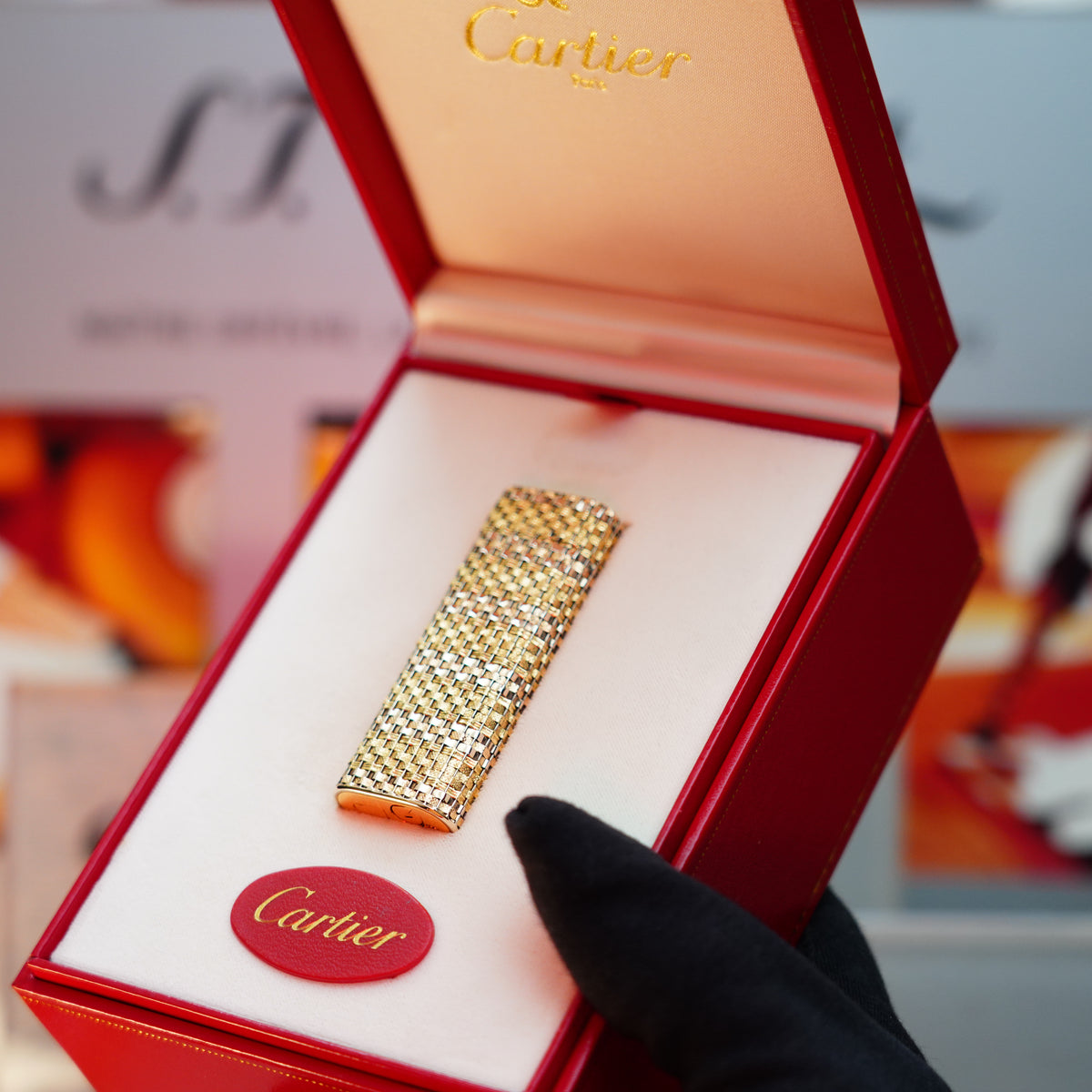 Vintage 1980 Cartier Solid 18k Gold Jacket Basket with 750 hallmarks Lighter With Display Box