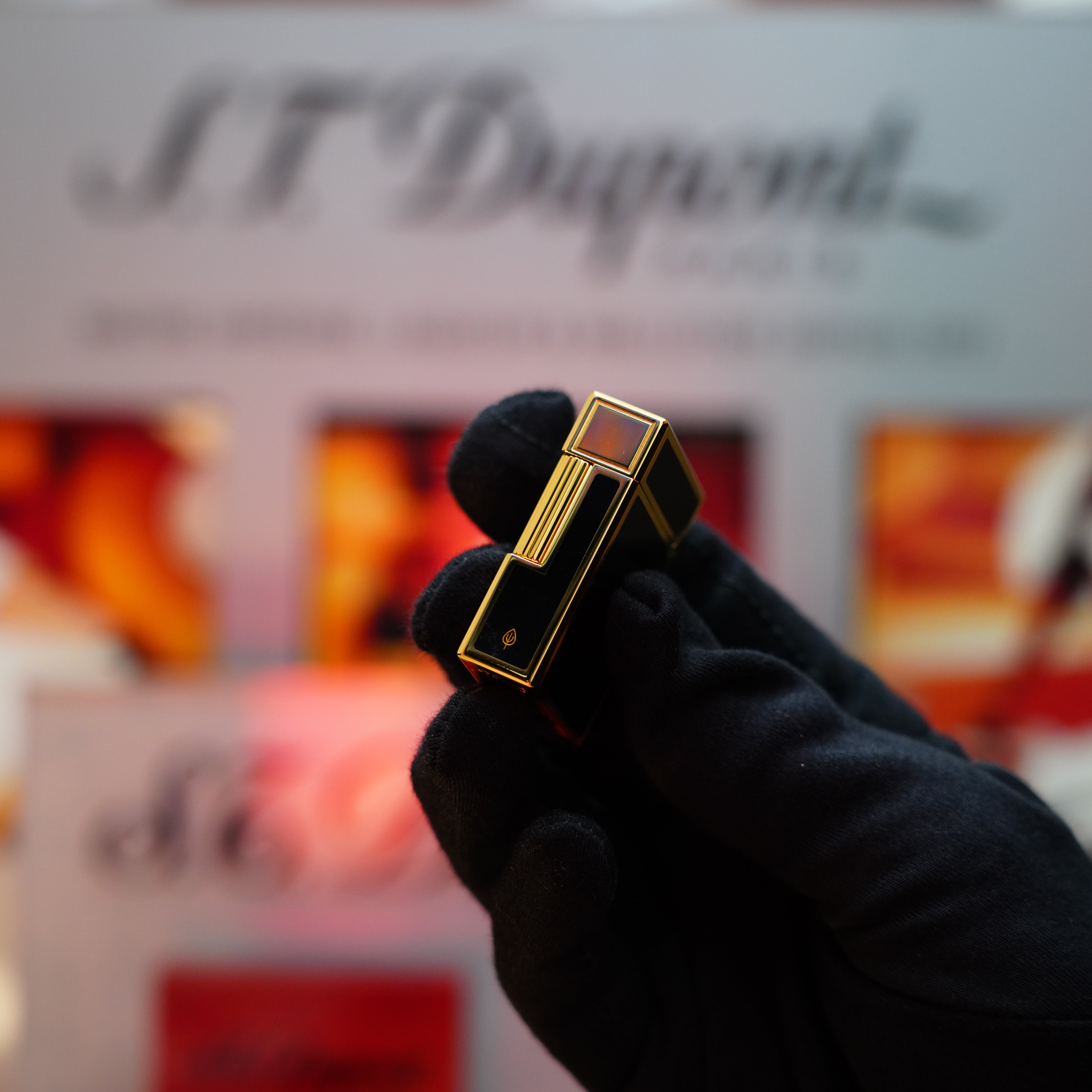 Vintage 1990 S.T. Dupont Noire Heavy 24k Gold Matte Black Lacquer