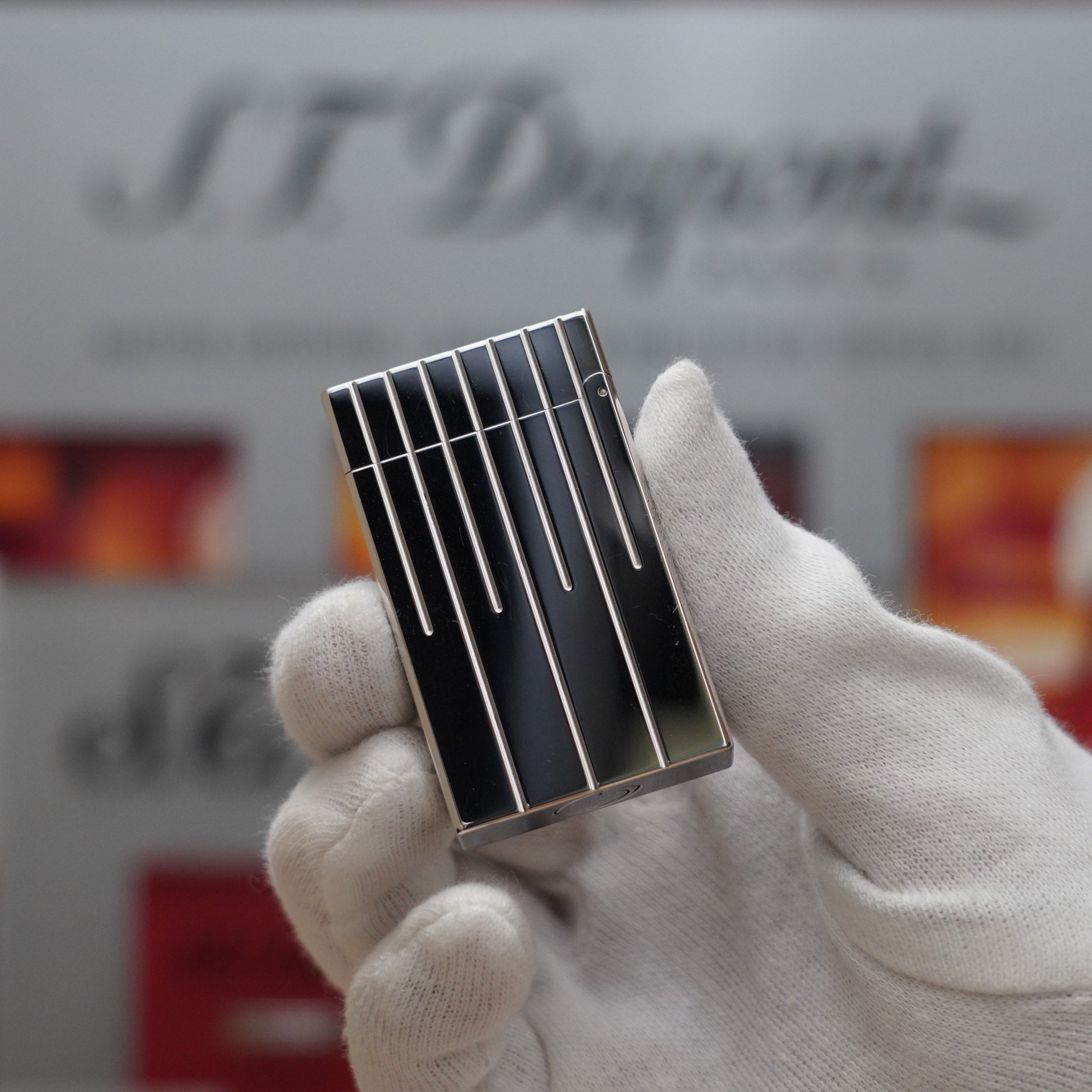 Vintage S.T. Dupont Limited Grand Master Perspective 2000 Palladium Plated Lighter