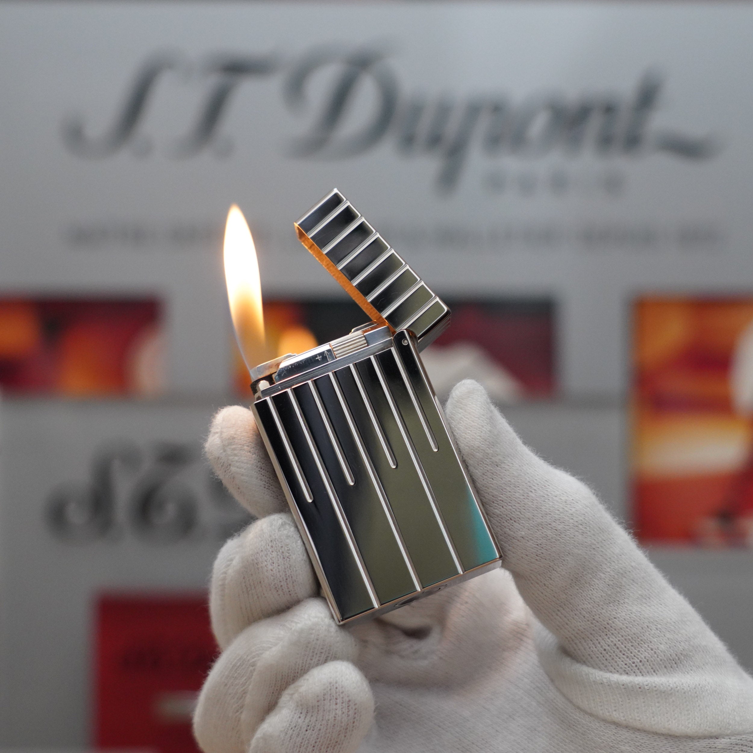 Vintage S.T. Dupont Limited Grand Master Perspective 2000 Palladium Plated Lighter