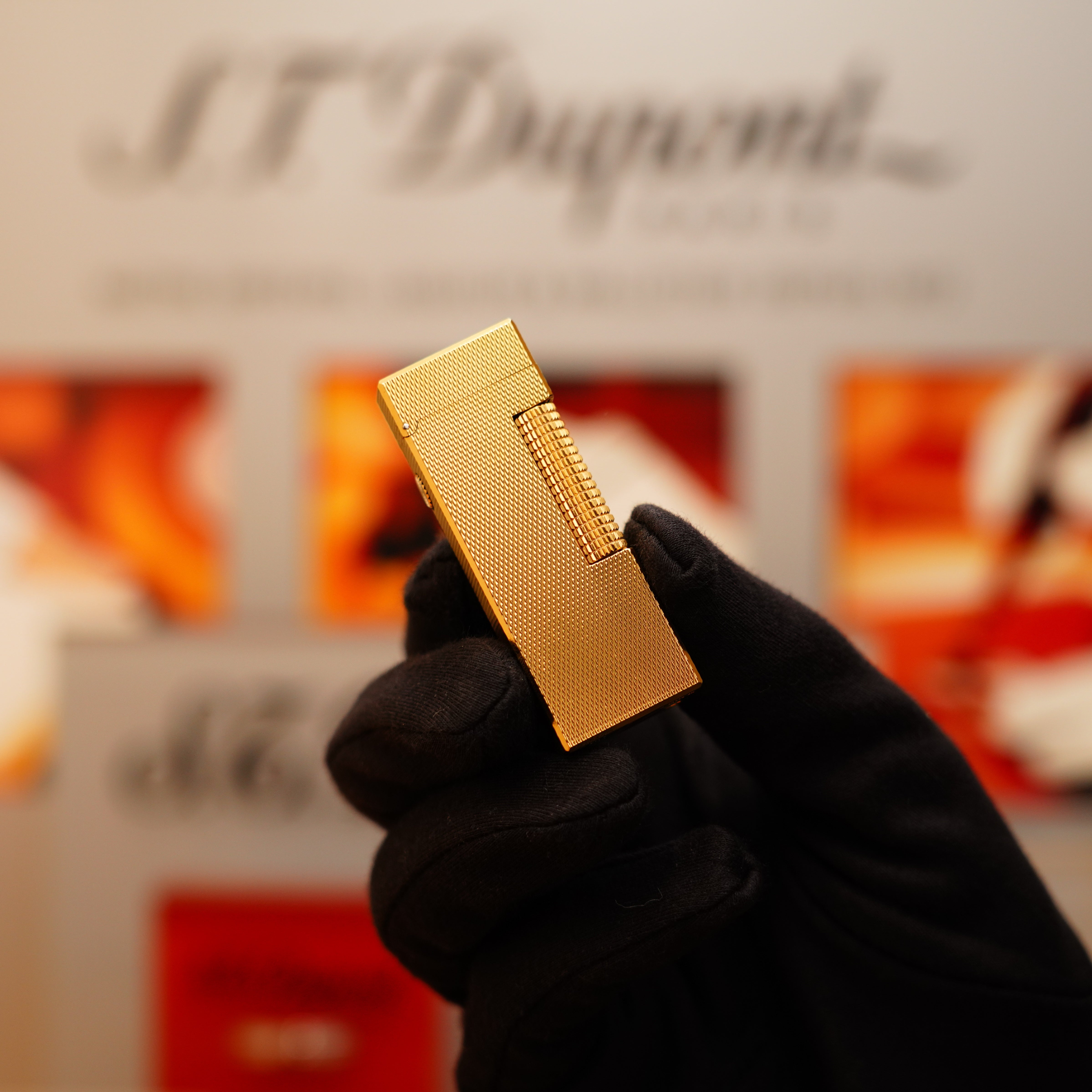 Vintage 1970 Dunhill 24k Gold Finish Rollagas Diamond Head Pattern