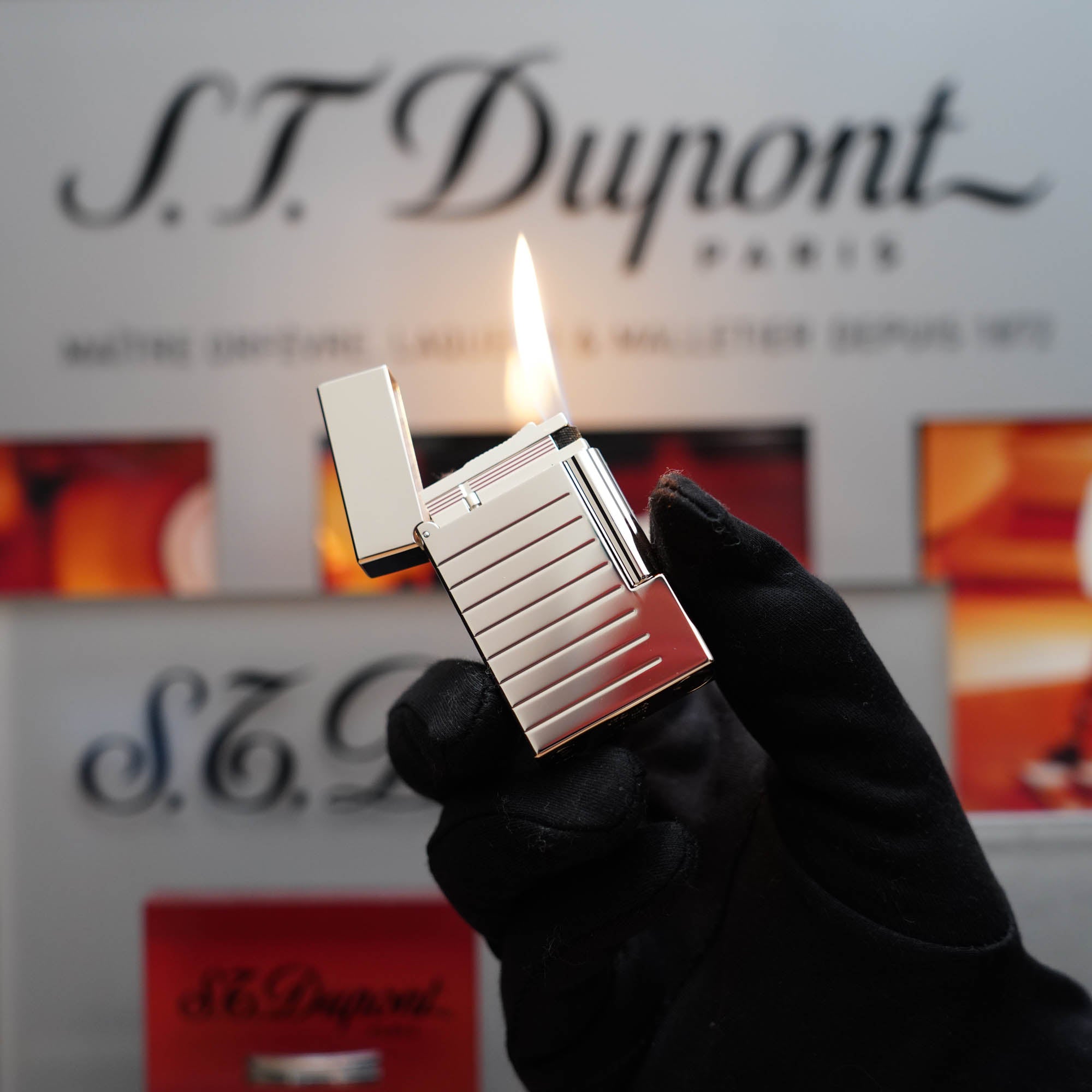 Vintage 1990 St Dupont Montparnasse Platinum Heavy finish '' lines '' Ligne 2 Lighter