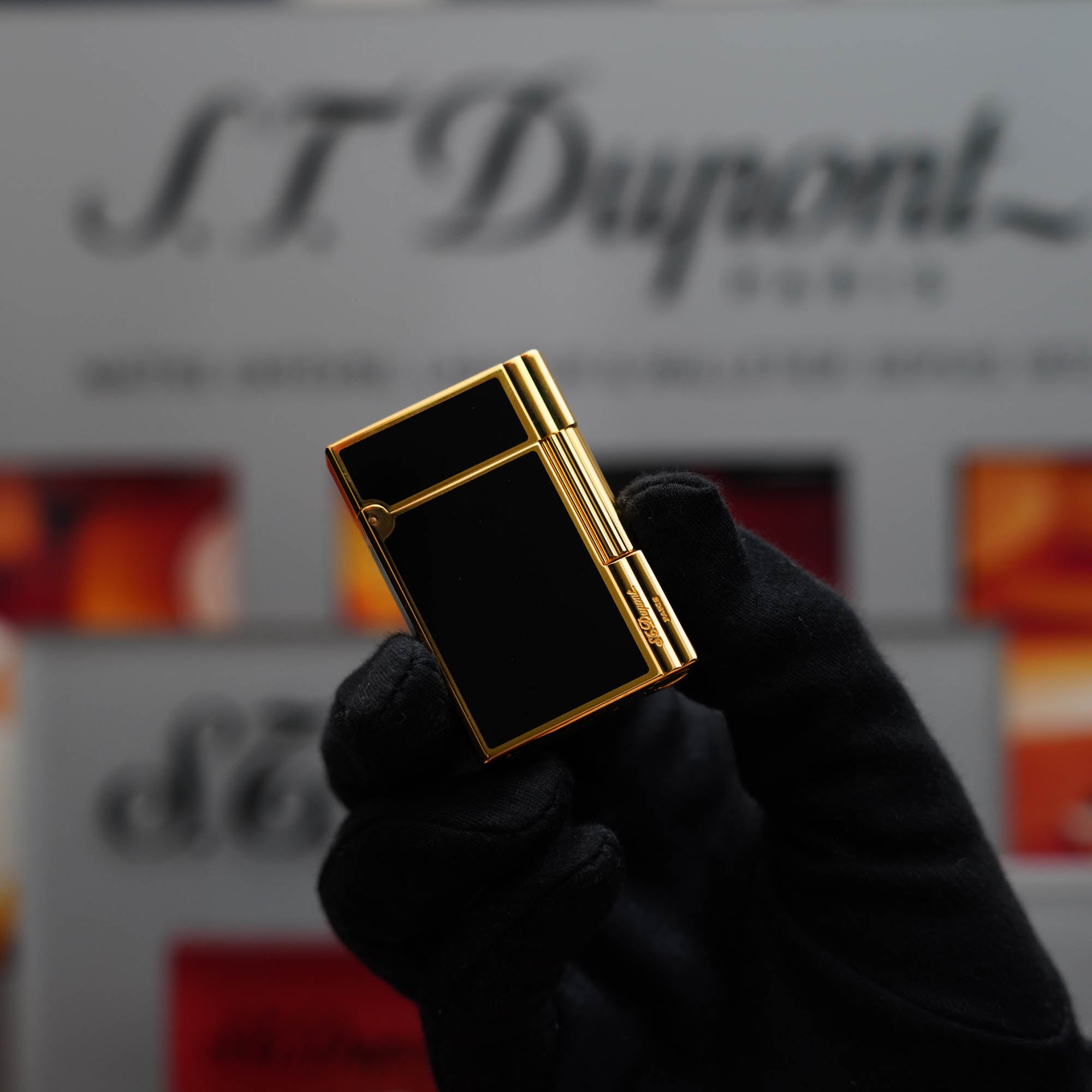 Vintage 1980 St Dupont Gatsby Heavy 24k Gold Natural Black Lacquer Ligne 2 Lighter