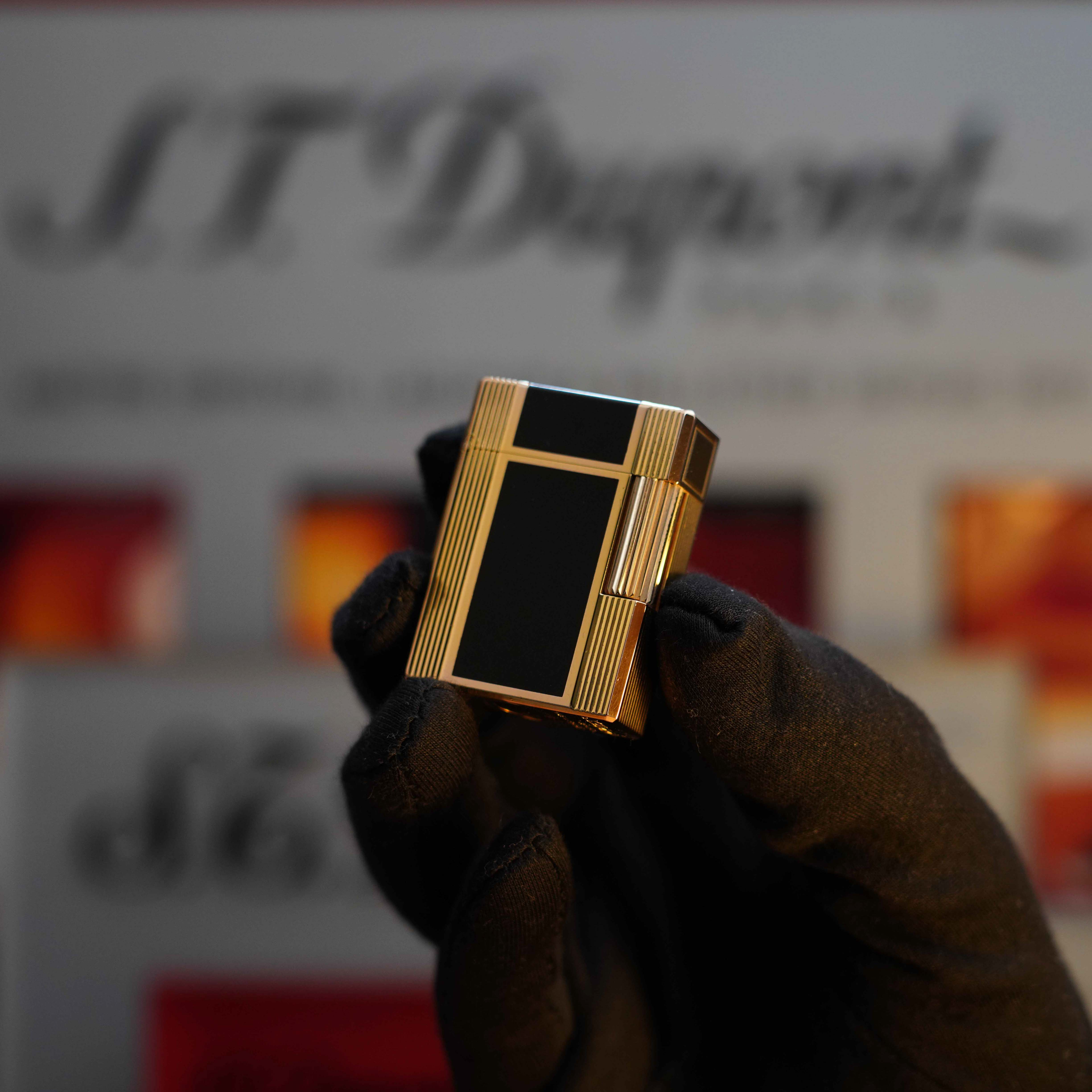 Vintage 1970 St Dupont 24k Gold Finish Natural Black Lacquer