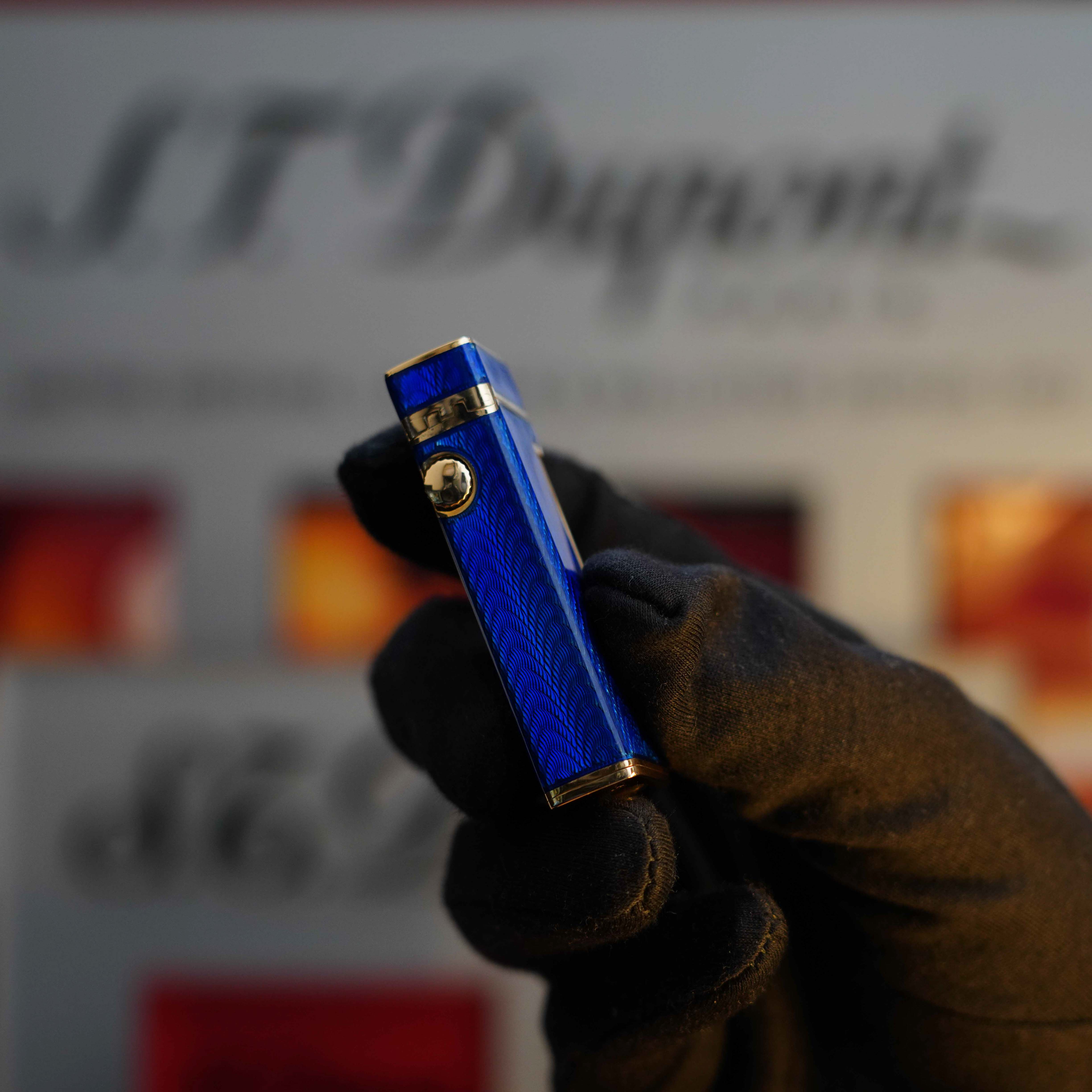 Vintage 1970 Dunhill Rollagas Solid 18k Gold Guilloché Blue Enamel