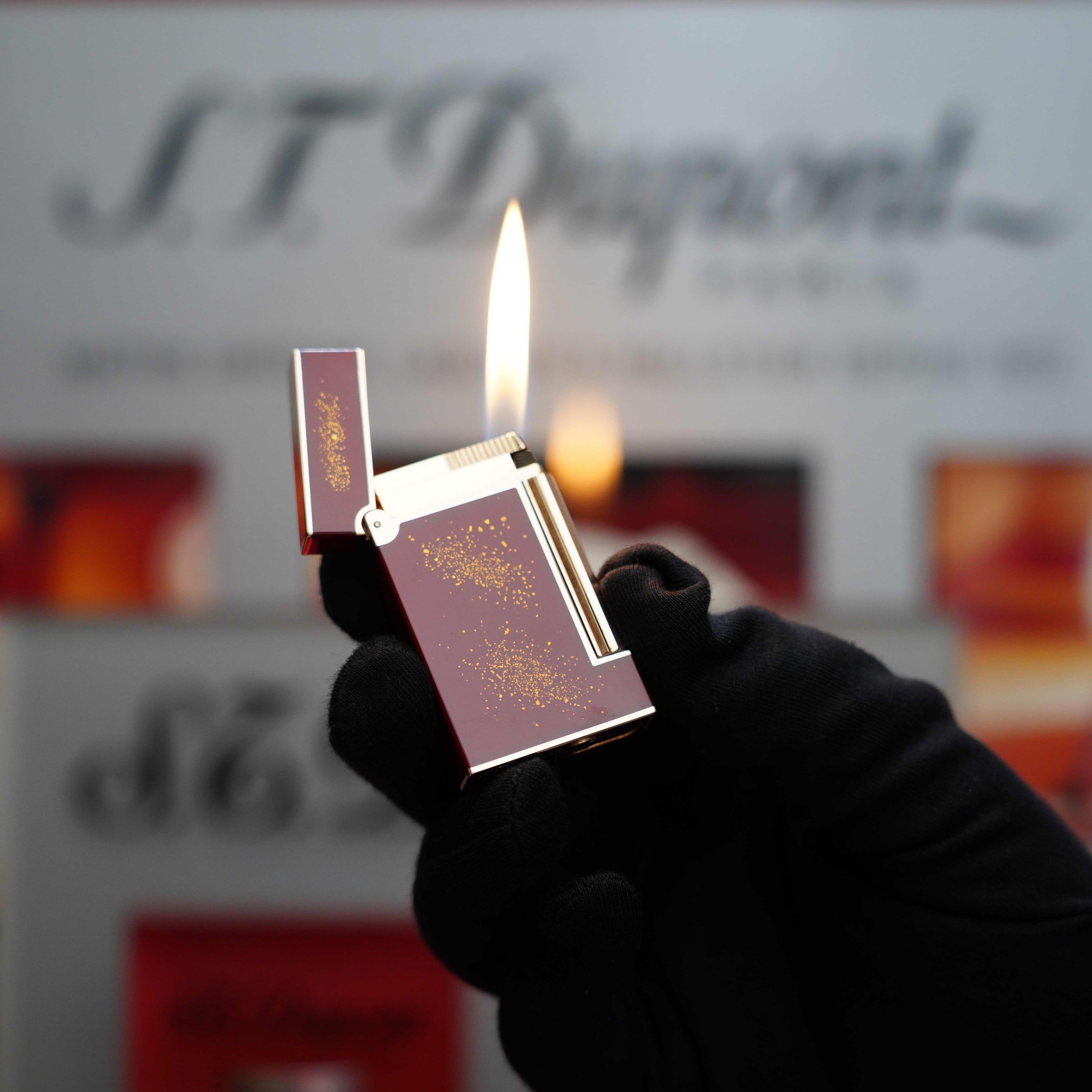 Vintage 1980 St Dupont StarDust 24k Gold Finish Red Lacquer Gold Powder Ligne 2 LD Lighter