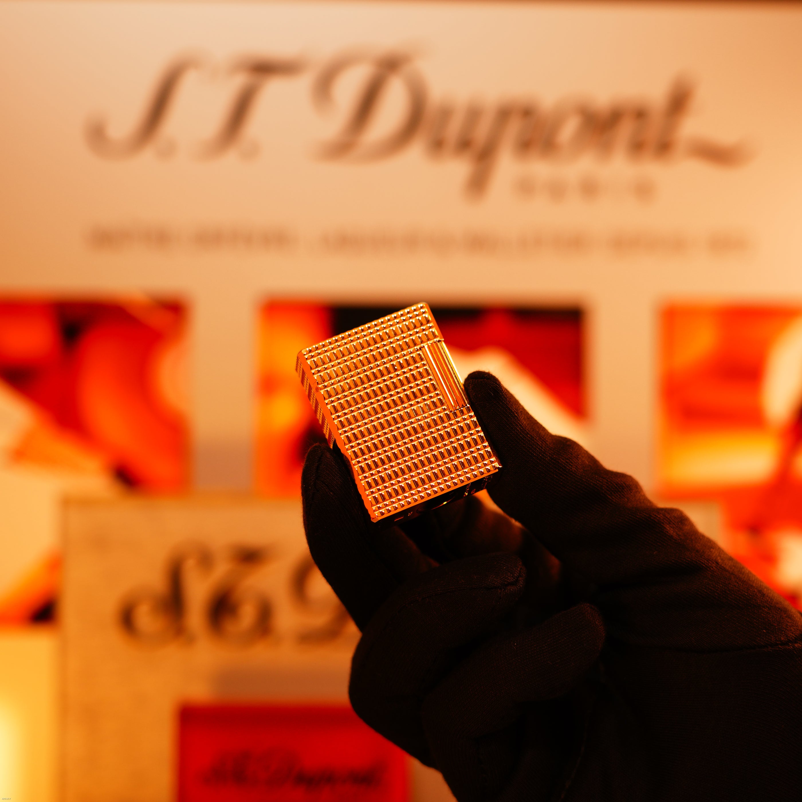 Vintage 1978 S.T. Dupont Ligne 1 Micro Pyramid Guilloché 24k Heavy Gold Finish Small Lighter