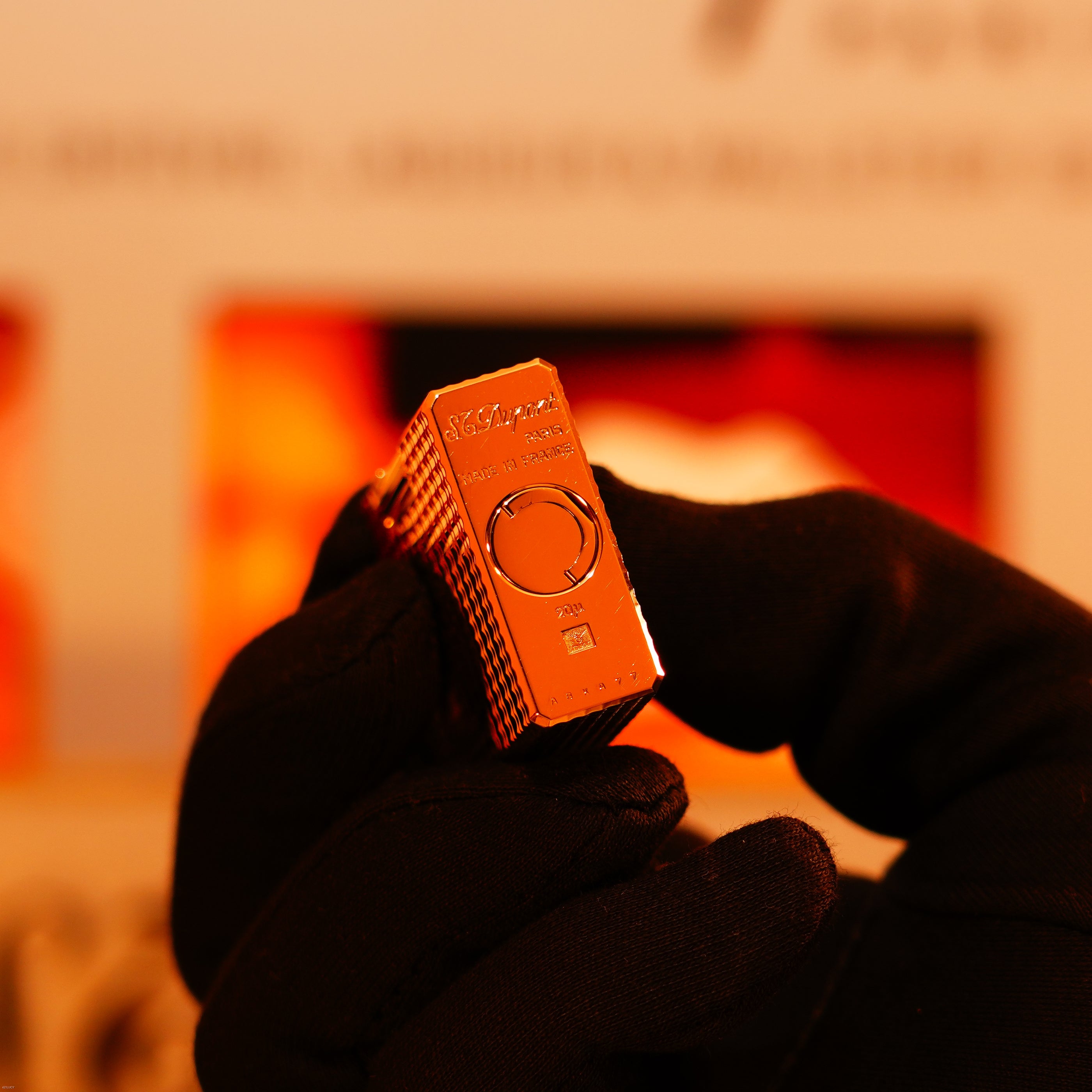 Vintage 1978 S.T. Dupont Ligne 1 Micro Pyramid Guilloché 24k Heavy Gold Finish Small Lighter