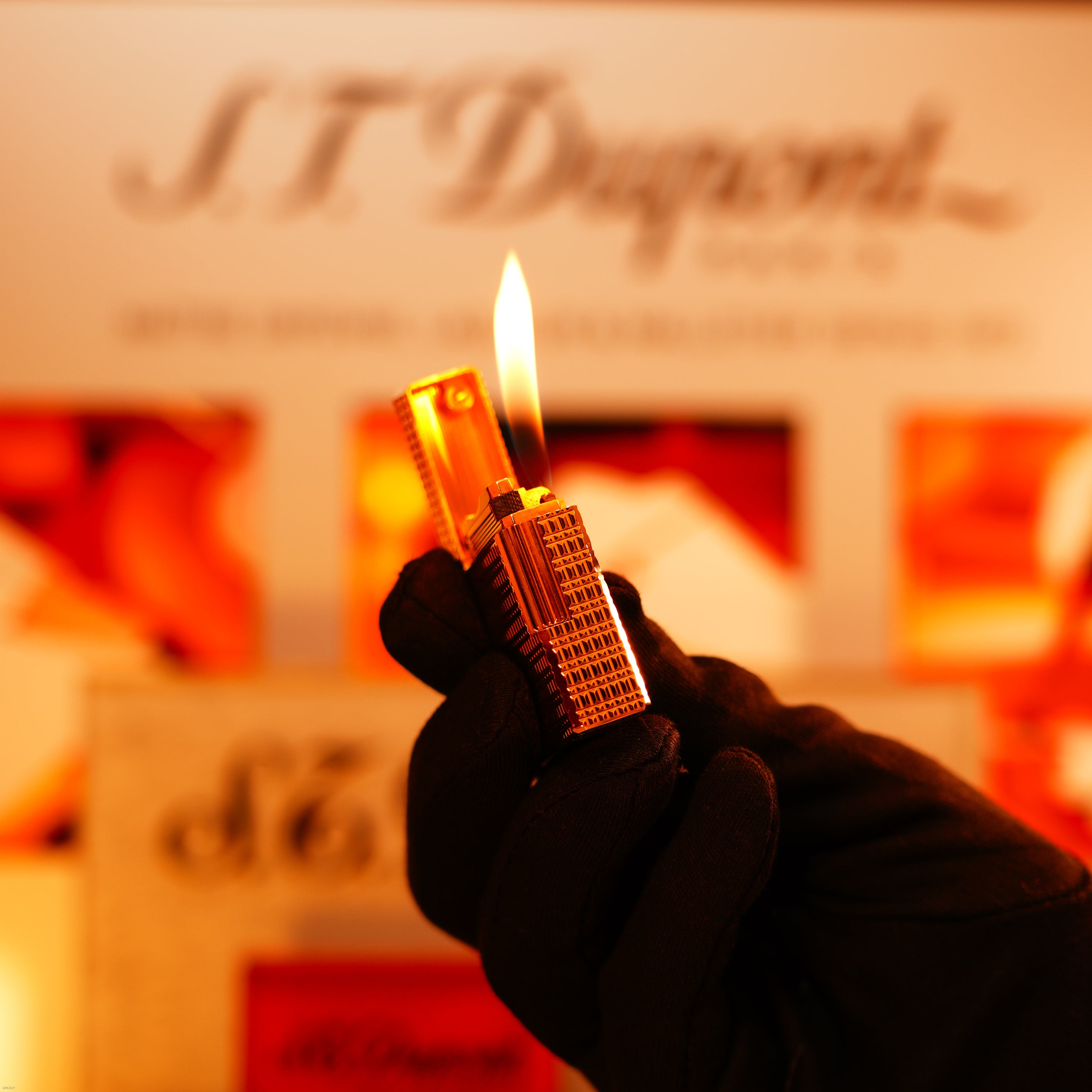 Vintage 1978 S.T. Dupont Ligne 1 Micro Pyramid Guilloché 24k Heavy Gold Finish Small Lighter