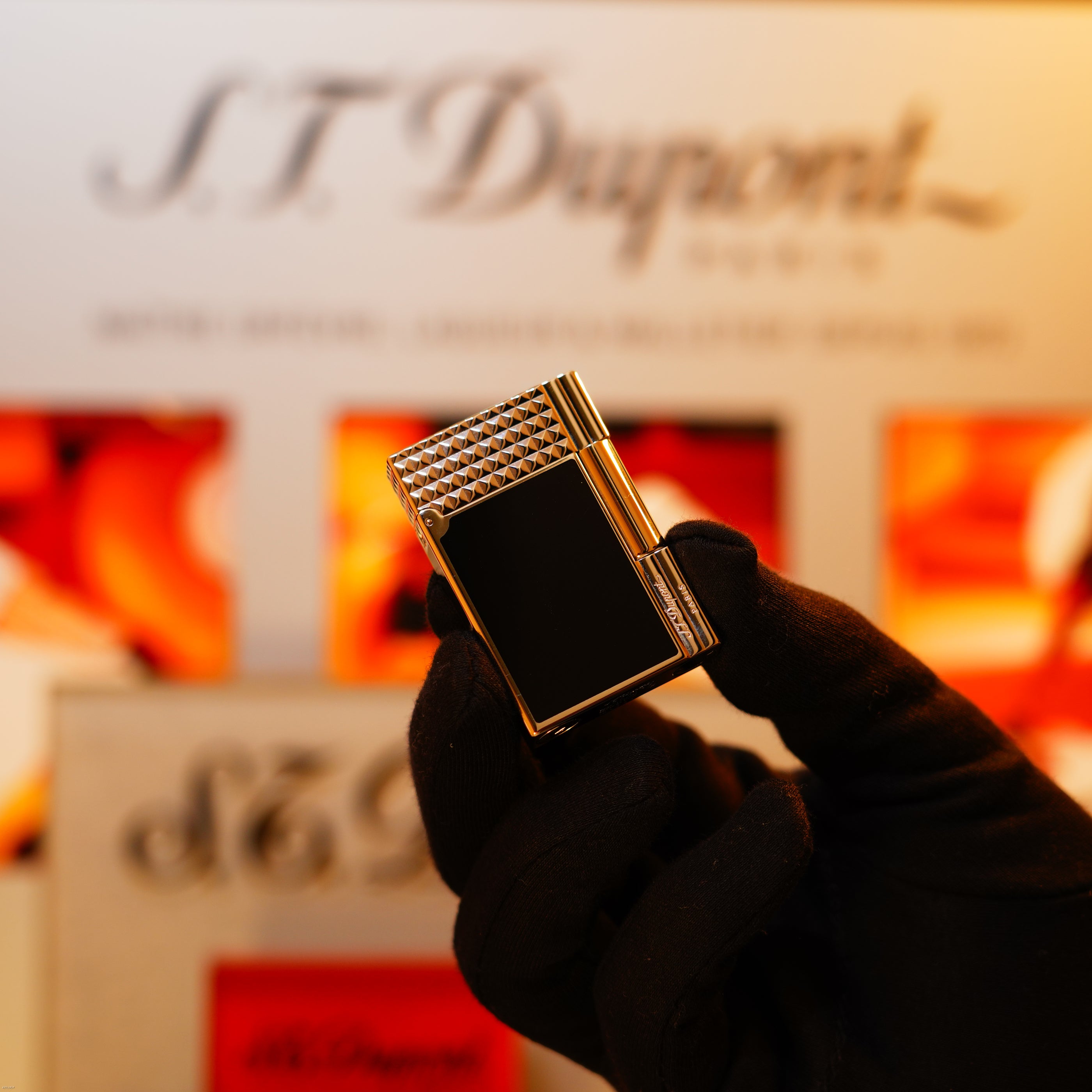 Vintage 1990 S.T. Dupont Gatsby Platinum Natural Black Lacquer Lighter – Classic Clink Sound