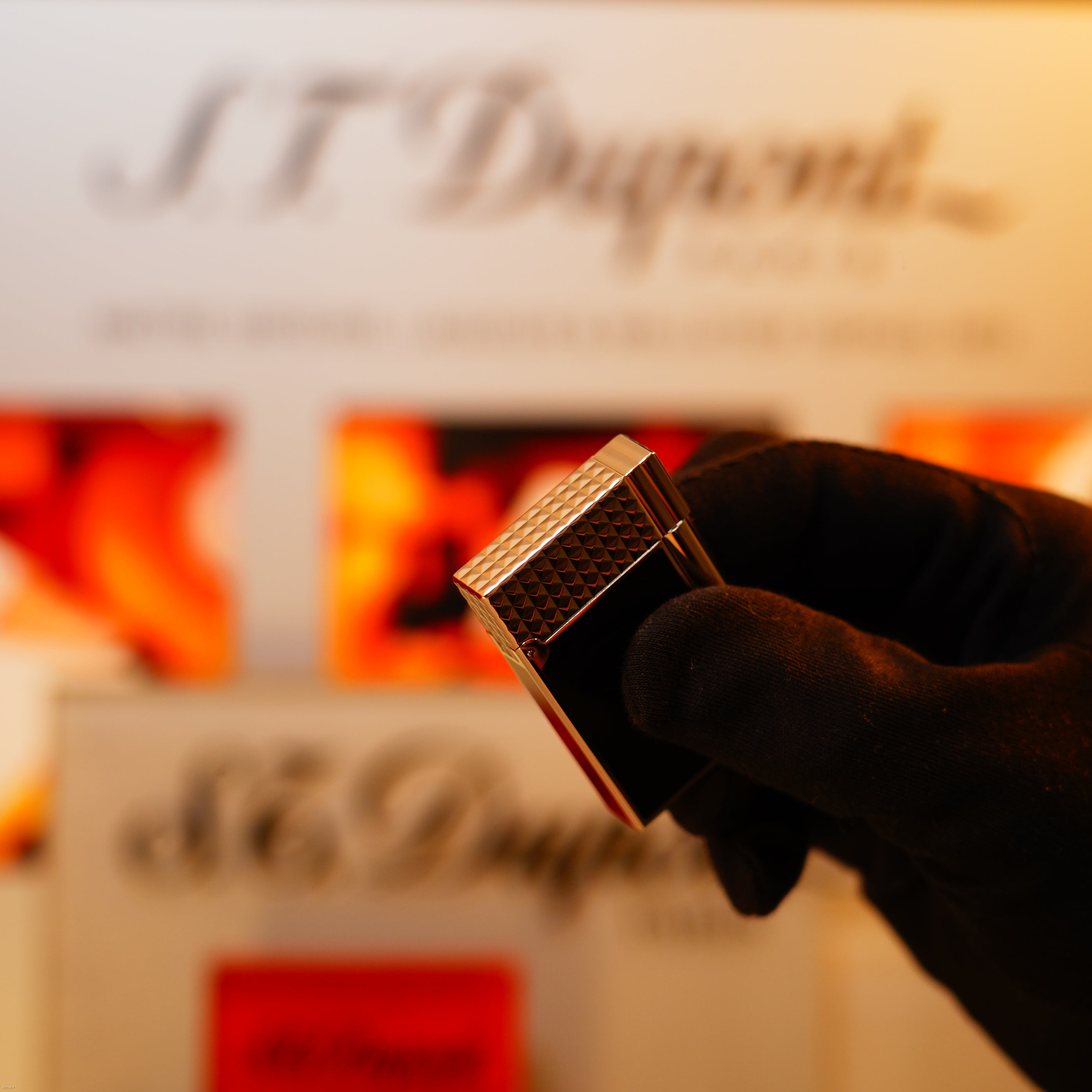 Vintage 1990 S.T. Dupont Gatsby Platinum Natural Black Lacquer Lighter – Classic Clink Sound