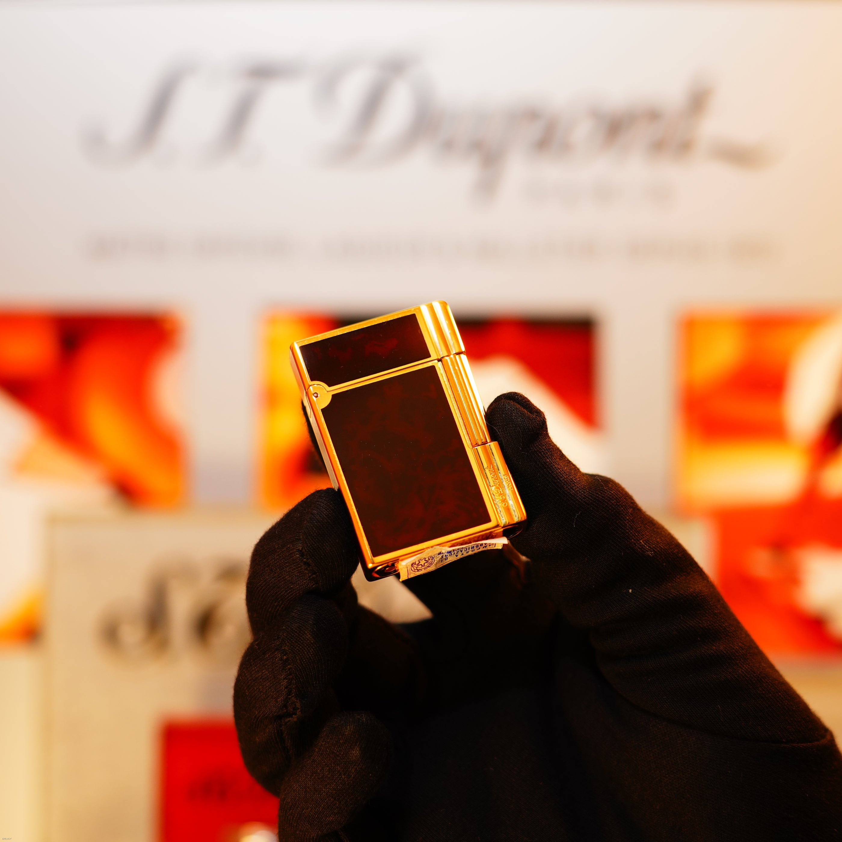 Vintage 1991 S.T. Dupont Gatsby “Tortoise Shell” Natural Lacquer Heavy 24k Gold Finish Lighter – 1991 Tax Sticker