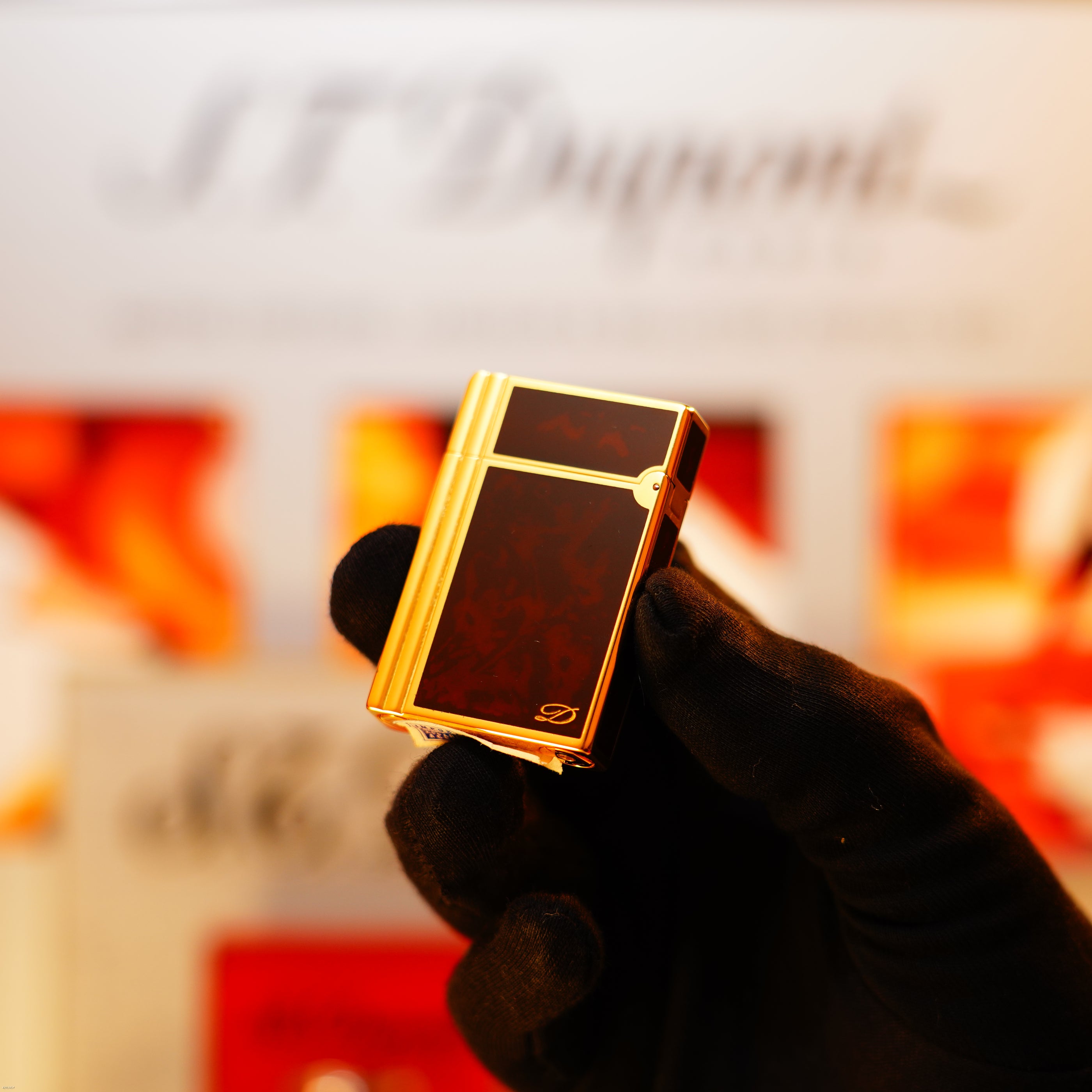Vintage 1991 S.T. Dupont Gatsby “Tortoise Shell” Natural Lacquer Heavy 24k Gold Finish Lighter – 1991 Tax Sticker