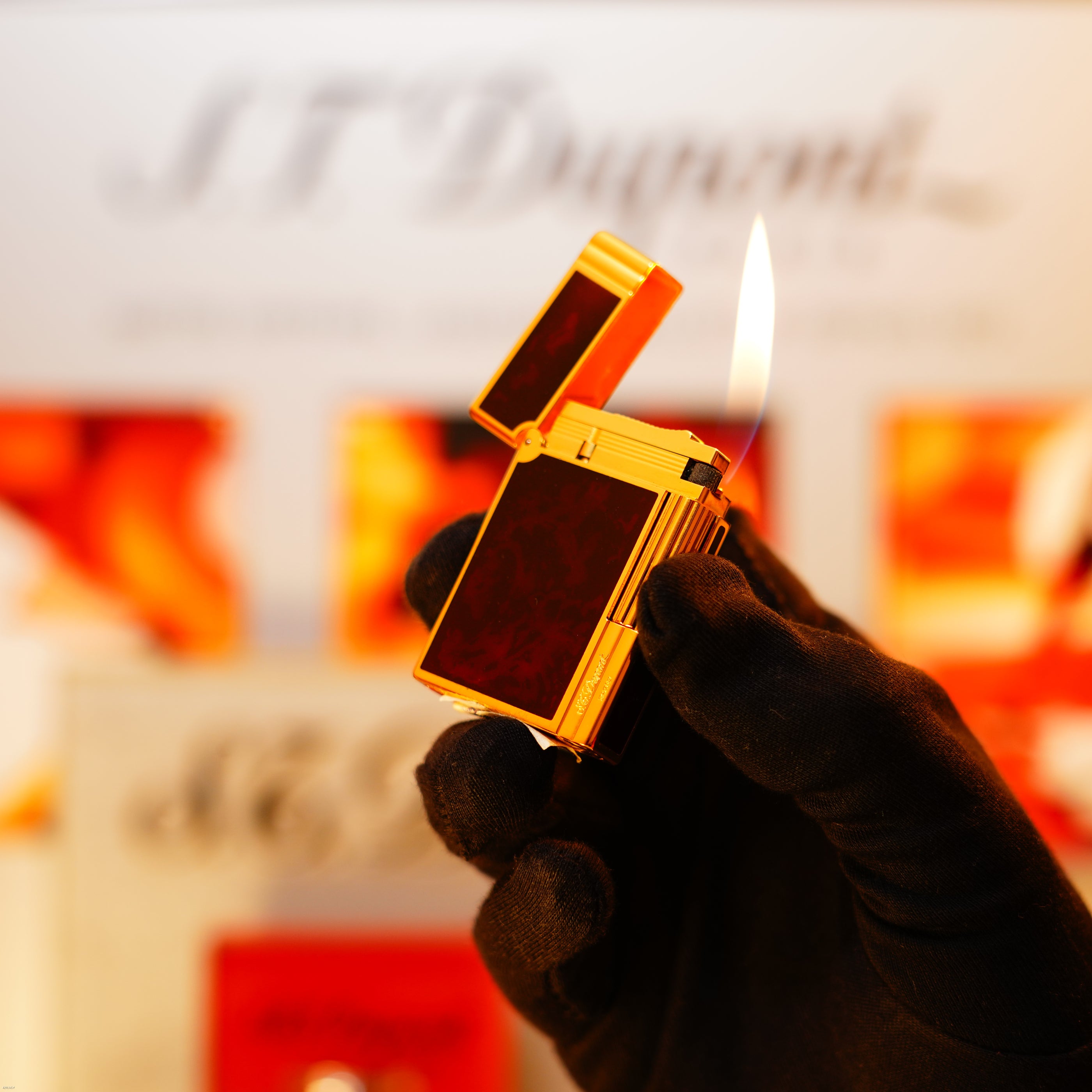 Vintage 1991 S.T. Dupont Gatsby “Tortoise Shell” Natural Lacquer Heavy 24k Gold Finish Lighter – 1991 Tax Sticker