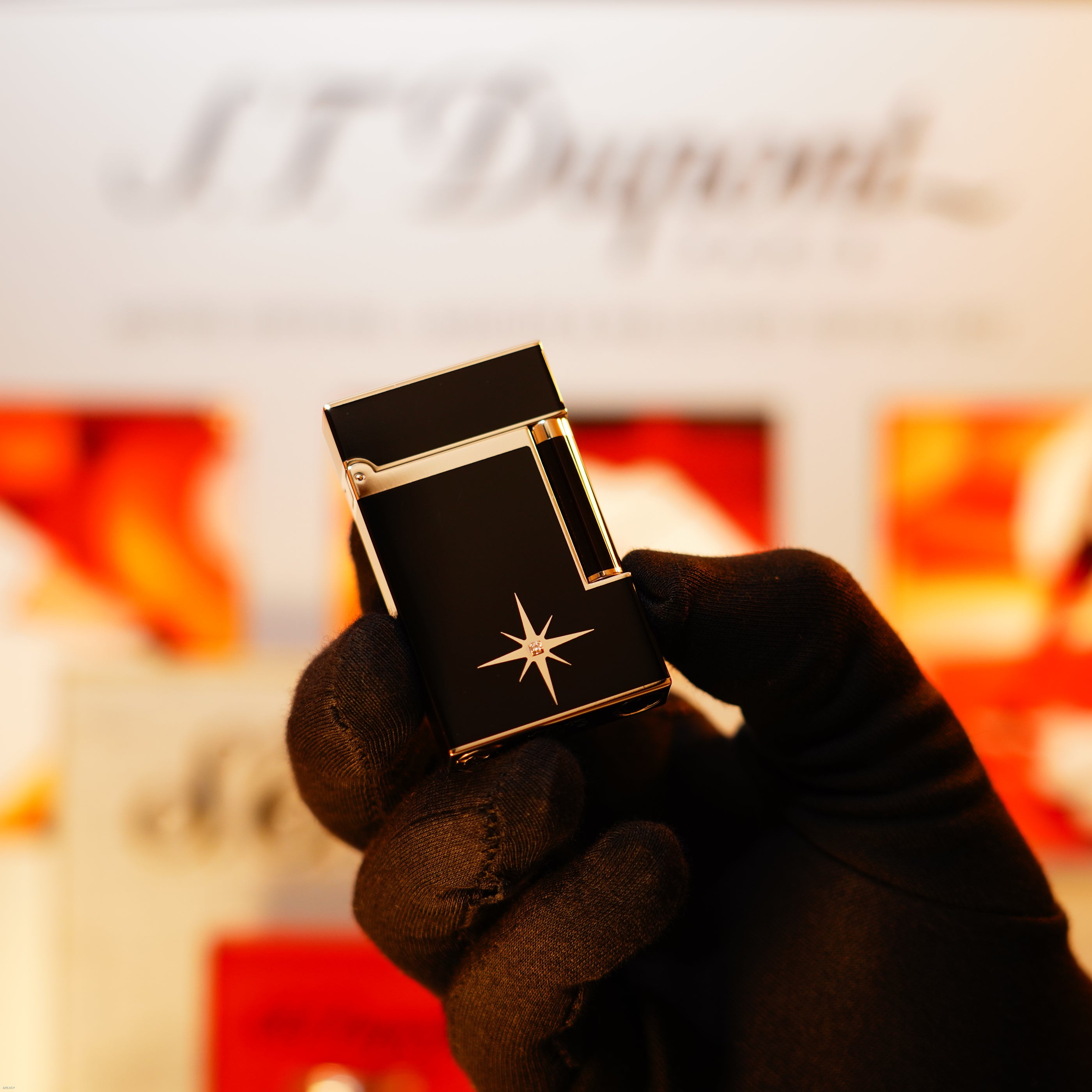 Vintage 1990 S.T. Dupont Ligne 2 Large “Natural Diamond” Limited Edition – Black Lacquer with Palladium Accents, NOS Condition, Loud Cling