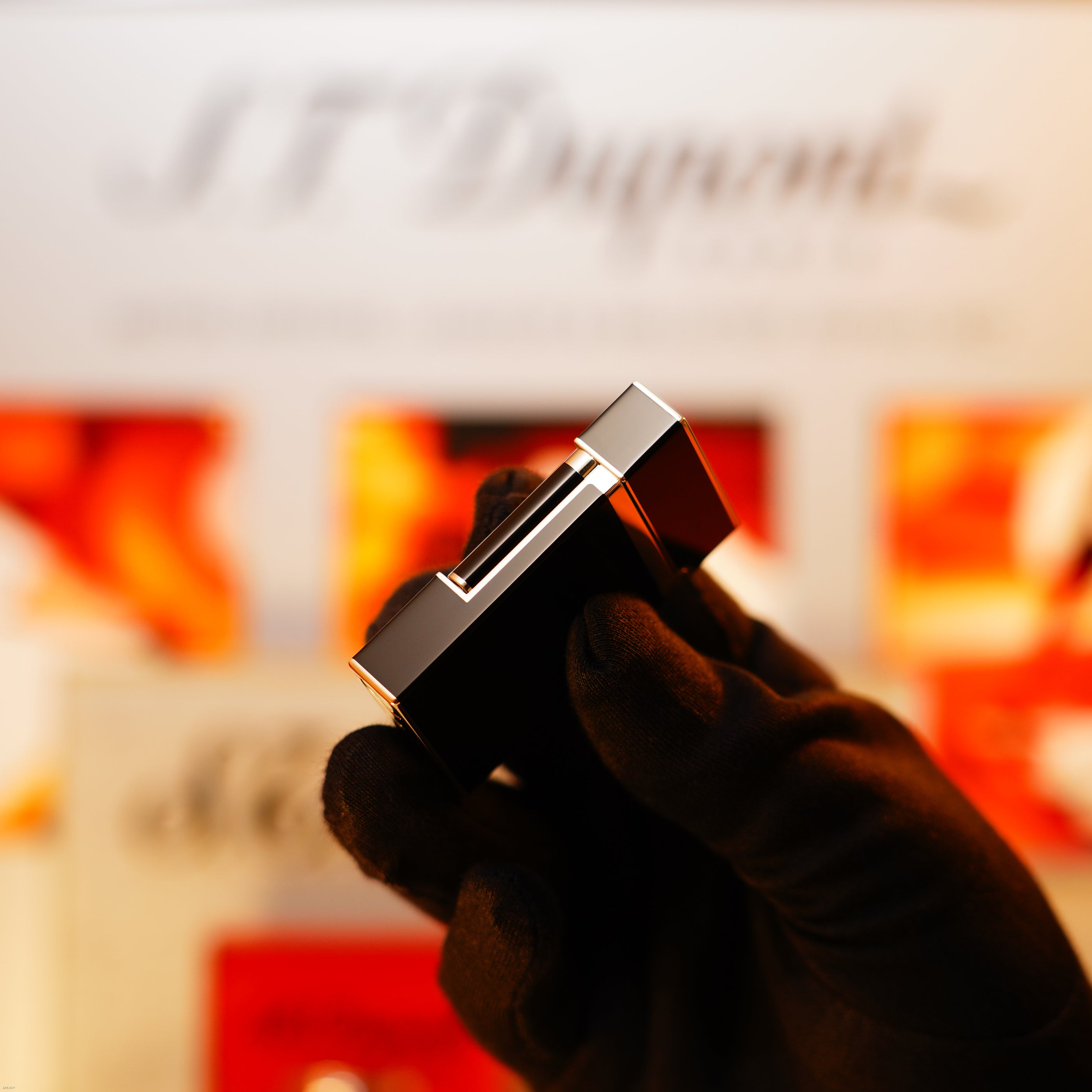 Vintage 1990 S.T. Dupont Ligne 2 Large “Natural Diamond” Limited Edition – Black Lacquer with Palladium Accents, NOS Condition, Loud Cling