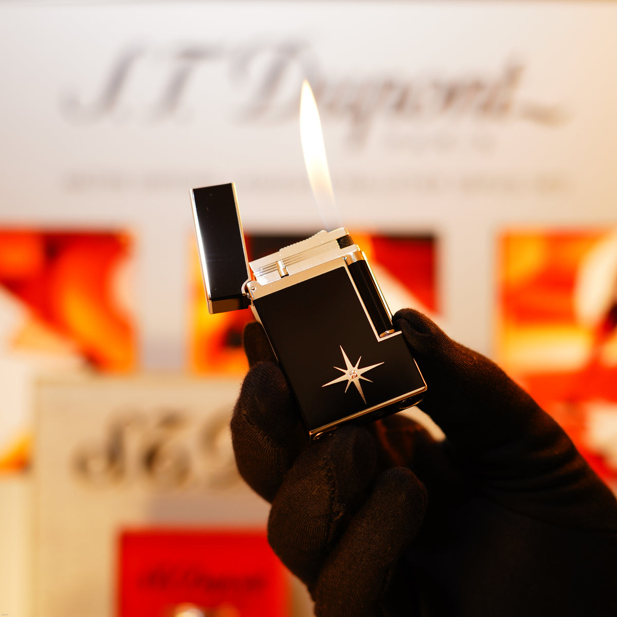 Vintage 1990 S.T. Dupont Ligne 2 Large “Natural Diamond” Limited Edition – Black Lacquer with Heavy Gold Accents, NOS Condition, Loud Cling