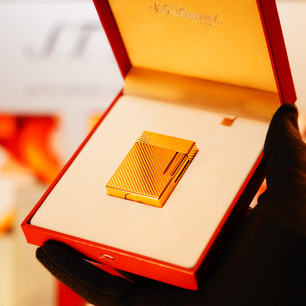 Vintage 1990 S.T. Dupont Ligne 1 Heavy 24k GoldFinish Short Lighter –  Classic Lines