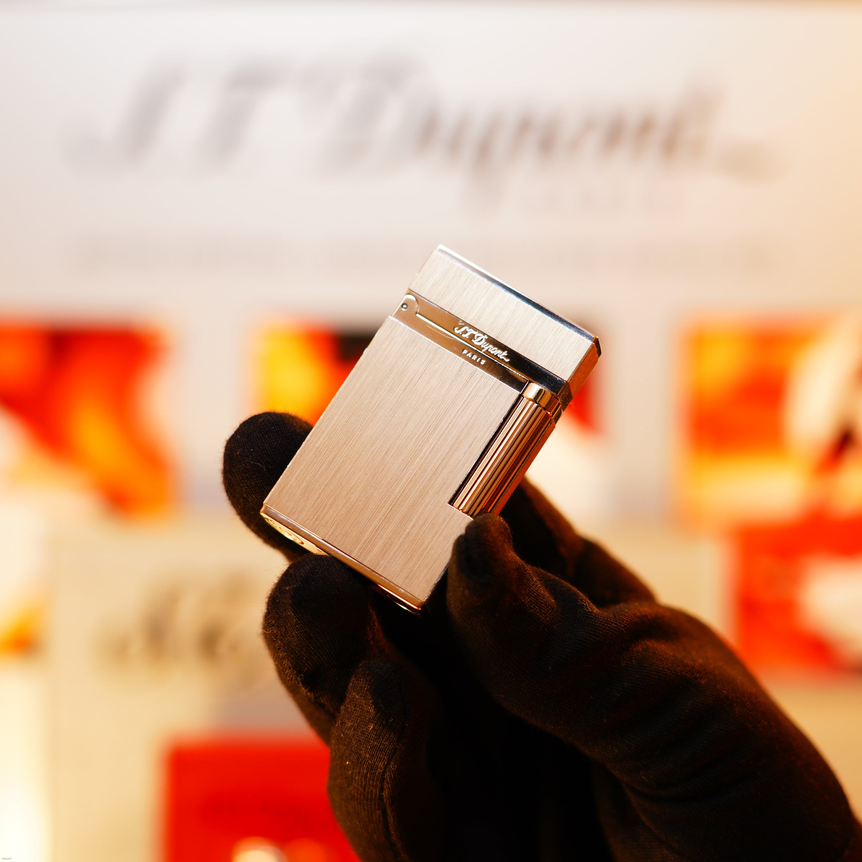 Vintage 1990 S.T. Dupont Montparnasse Ligne 2 Large Platinum Finish Lighter “Cling Sound”