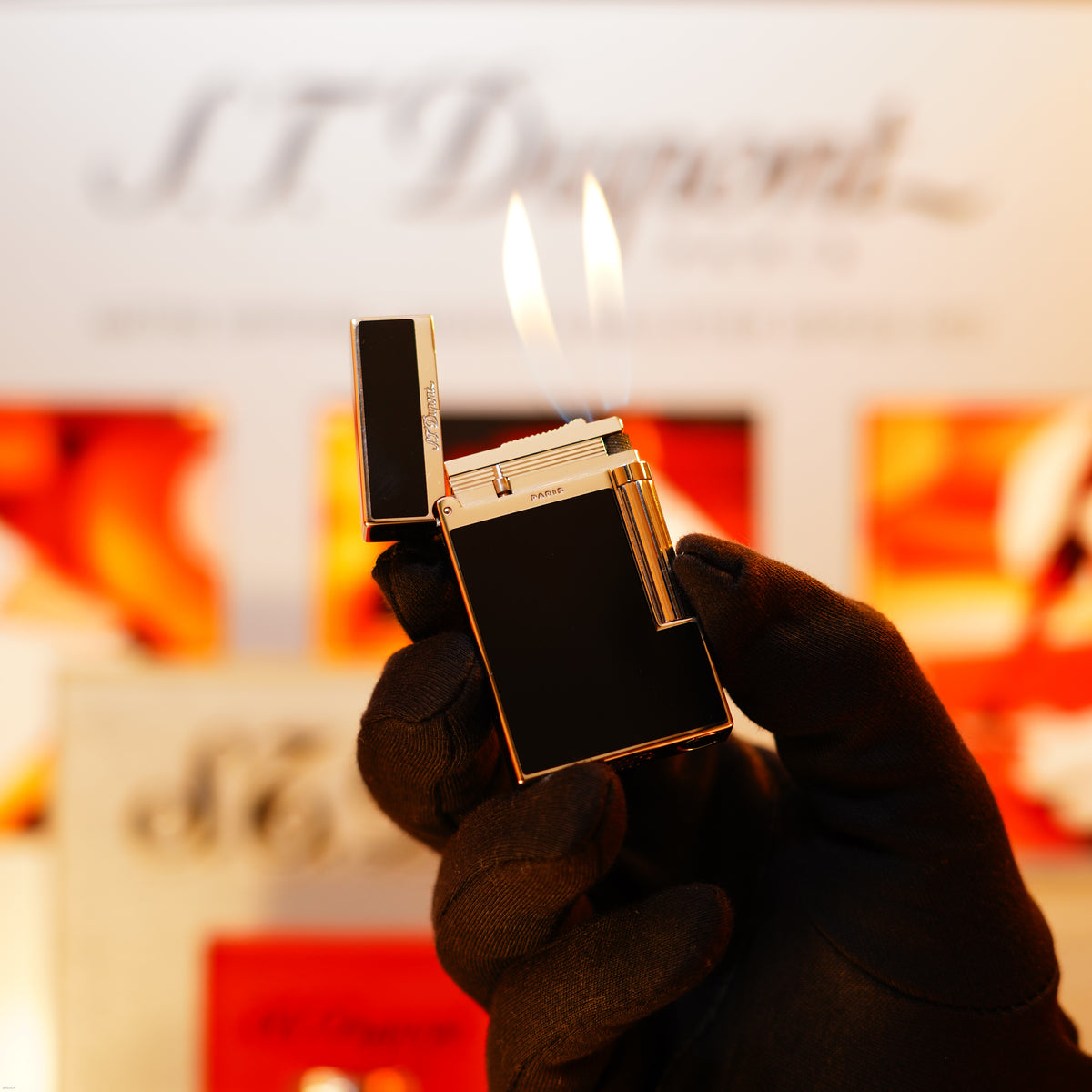 Vintage 1990 S.T. Dupont Ligne 2 Montparnasse Lighter – Heavy Platinum Finish with Natural Black Lacquer Panels, Elegant Large Format, Full Set