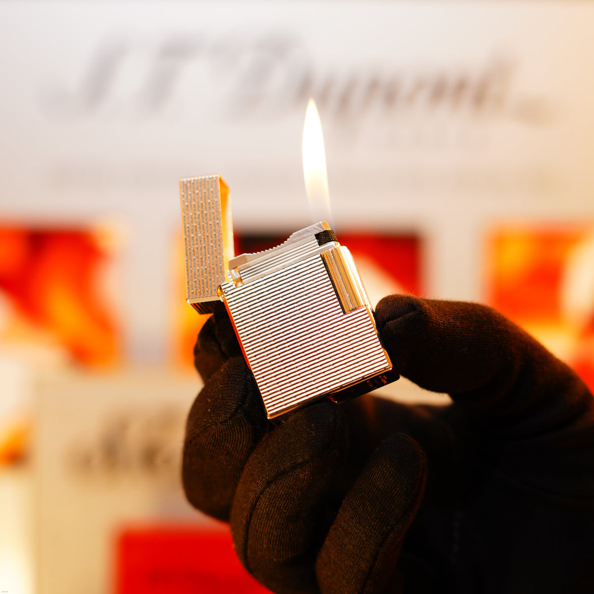 Vintage 1990 S.T. Dupont Ligne 1 Short “3D Guilloché” Lighter – Heavy Silver‑Finish with Mixed Stripe‑and‑Dot Relief Pattern, NOS Condition, Full Set