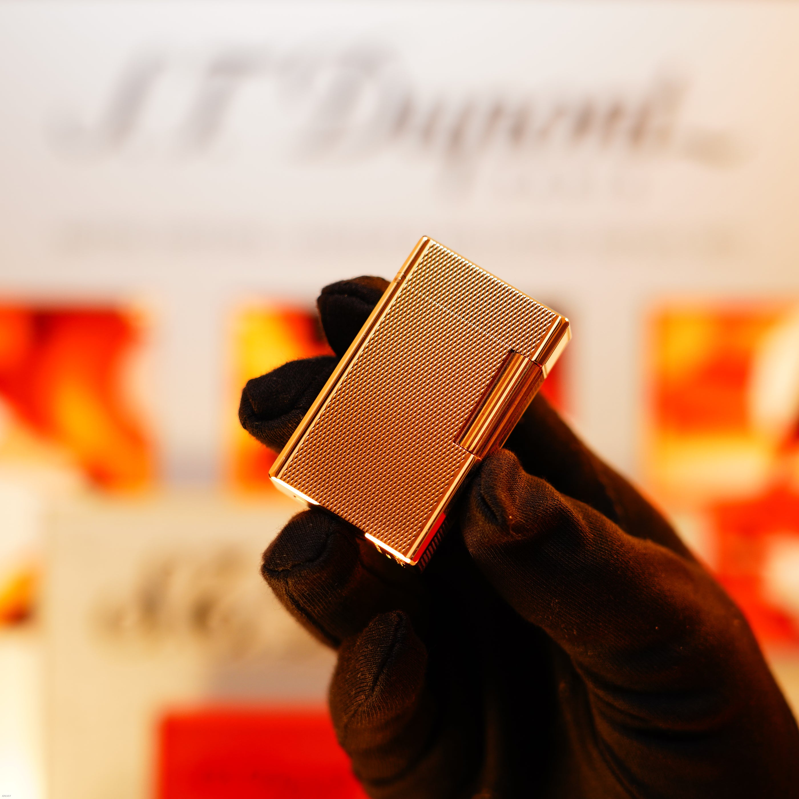Vintage 1996 S.T. Dupont Ligne 1 Large heavy 18k  “Barley Pattern” Gold Finish Lighter