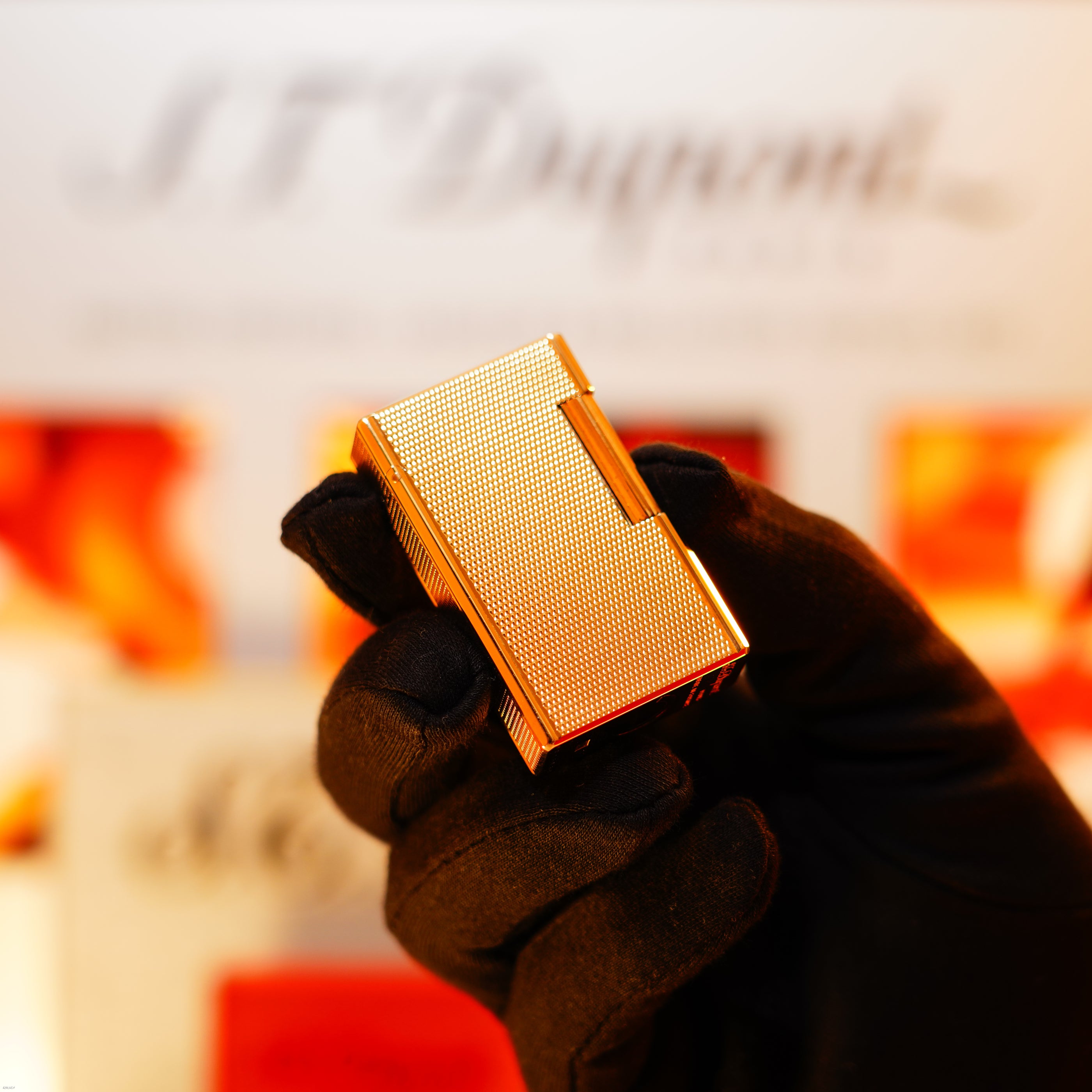 Vintage 1996 S.T. Dupont Ligne 1 Large heavy 18k  “Barley Pattern” Gold Finish Lighter