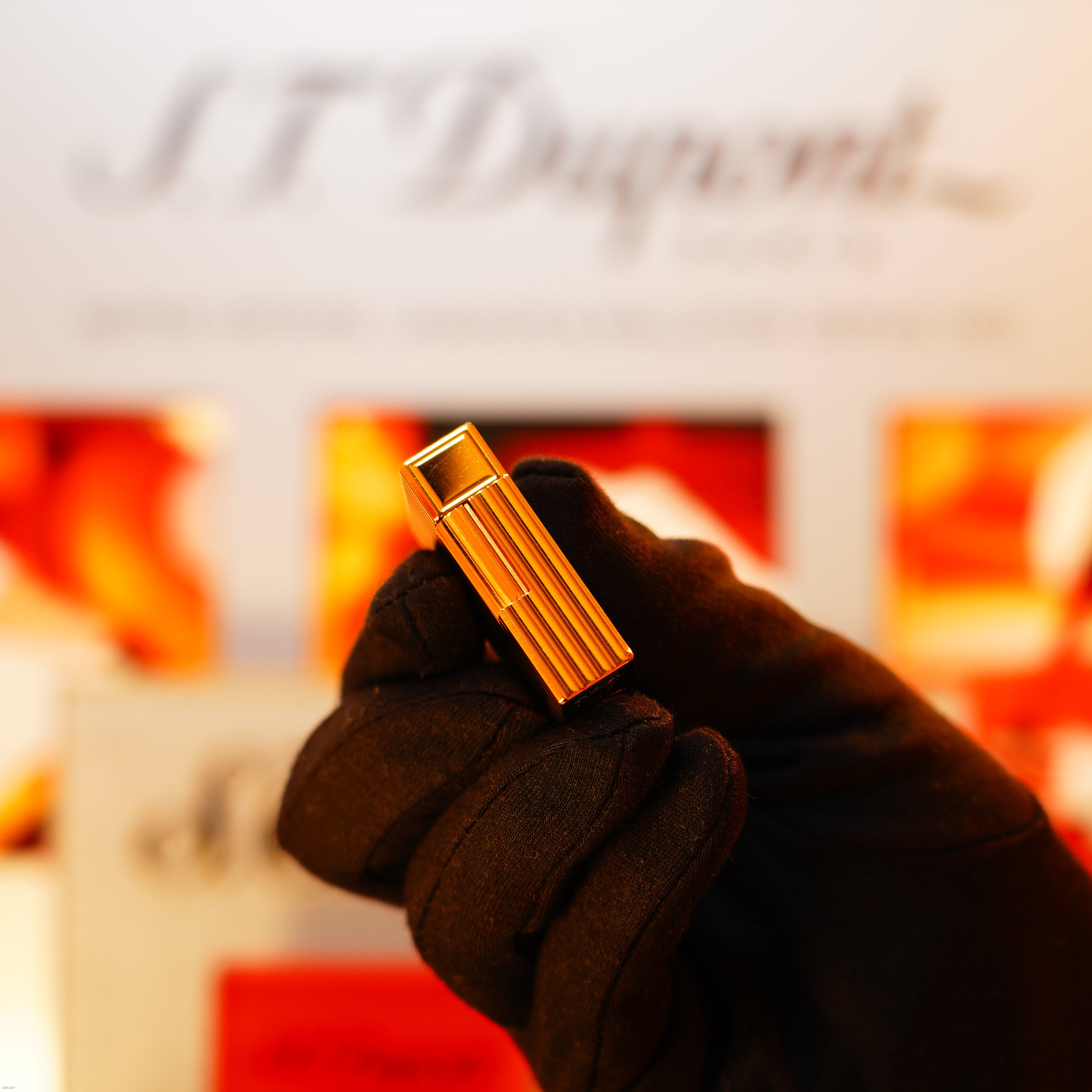 Vintage 1987 S.T. Dupont Ligne 1 Heavy 24k Gold Finish Short “Vertical Line” Lighter