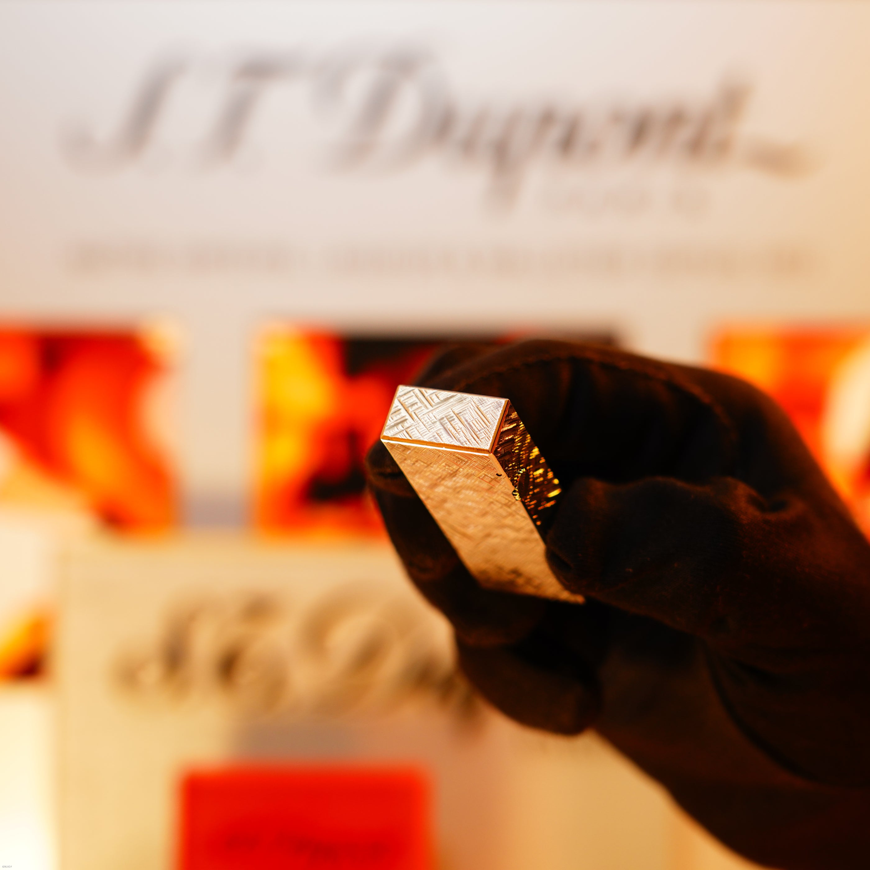 Vintage 1971 Dunhill Rollagas “Cross Hatch” Lighter – Heavy Silver Finish, Rare Early Pattern, Good Full Set