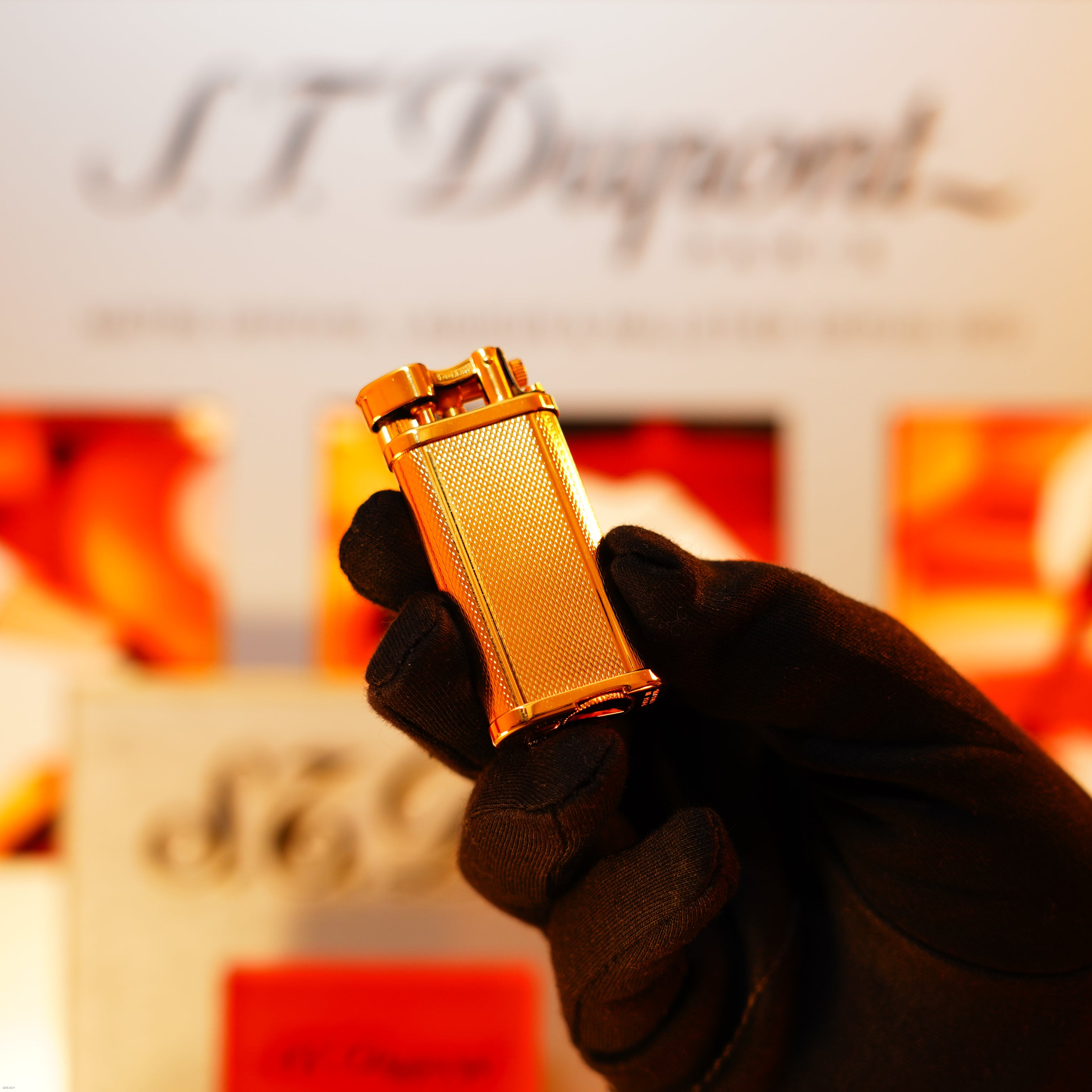 Vintage 1960 Dunhill Unique Standard Lighter – Heavy 24K Gold‑Plated “Barley Pattern”, Fair Honest Wear, Full Set with Box & Papers