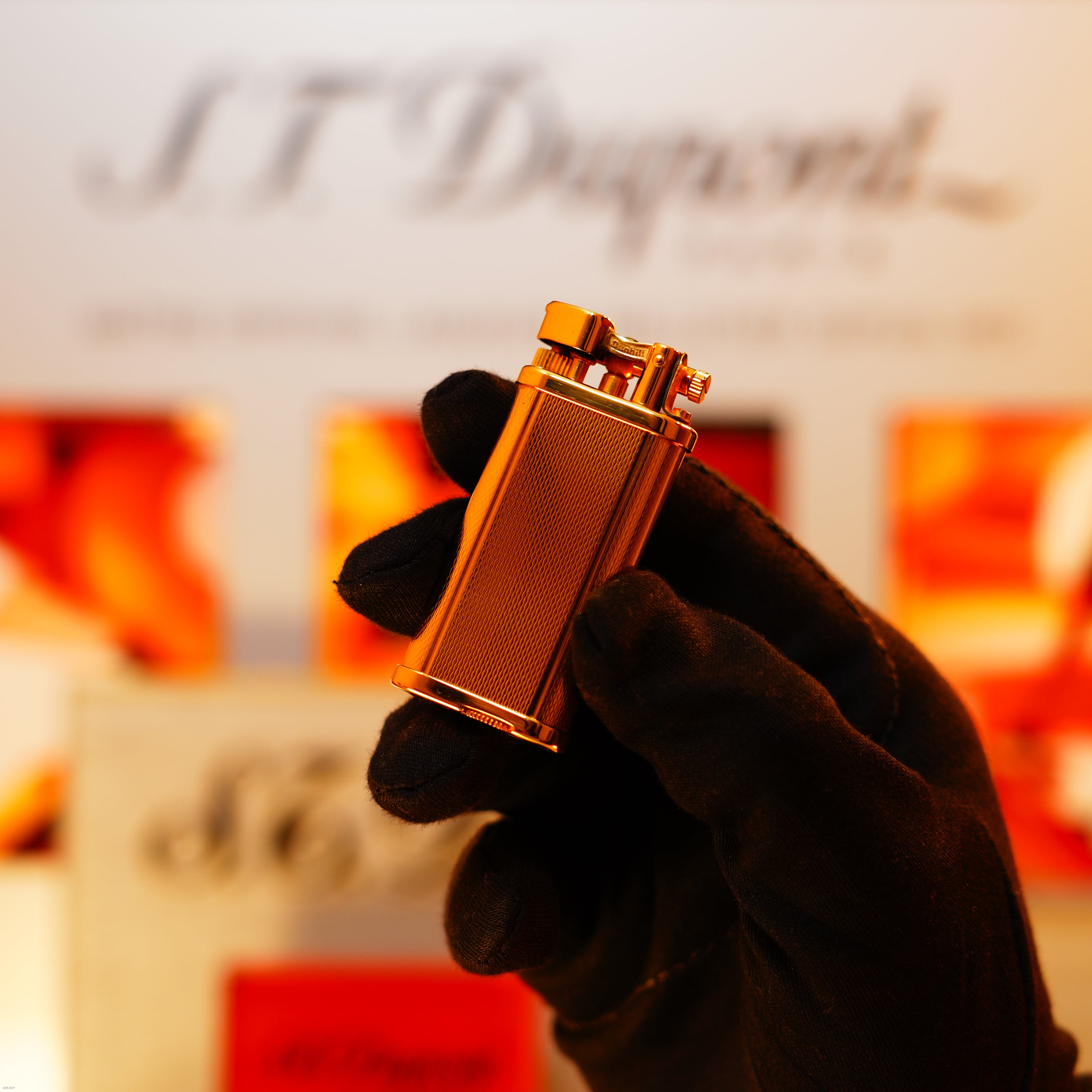 Vintage 1960 Dunhill Unique Standard Lighter – Heavy 24K Gold‑Plated “Barley Pattern”, Fair Honest Wear, Full Set with Box & Papers