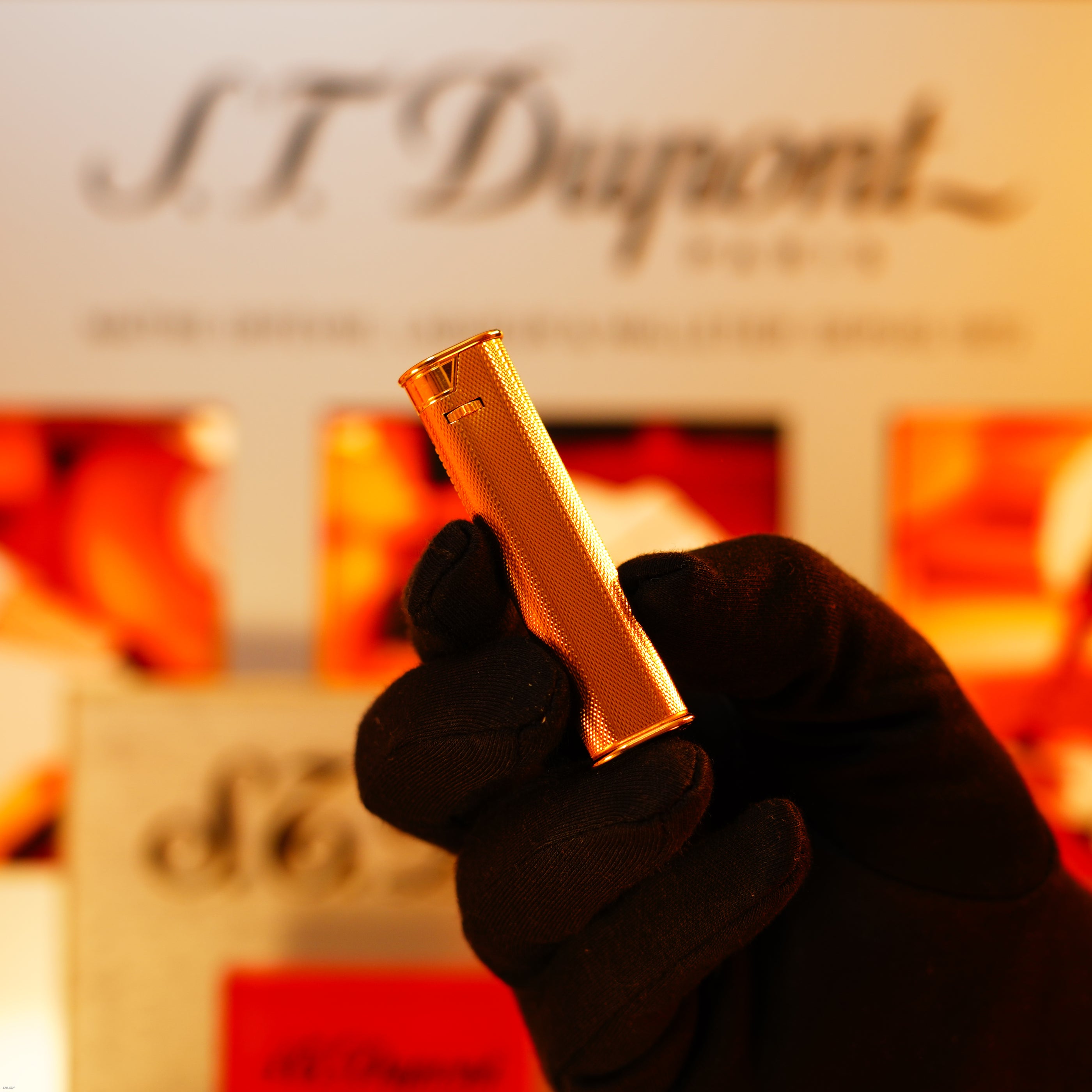 Vintage 1960 Dunhill Dress Lighter – Heavy 24K Gold‑Plated “Barley Pattern”, New Old Stock Full Set from London’s Golden Era